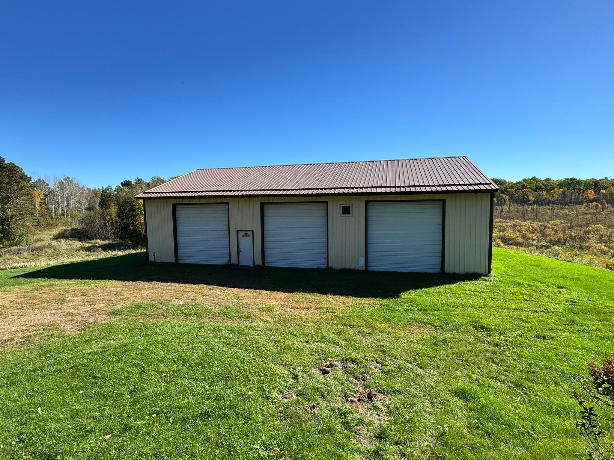 1995 single family home for sale at 31116 350th Avenue in Aitkin, MN — 3 bed, 3 bath (photo 3 of 57)