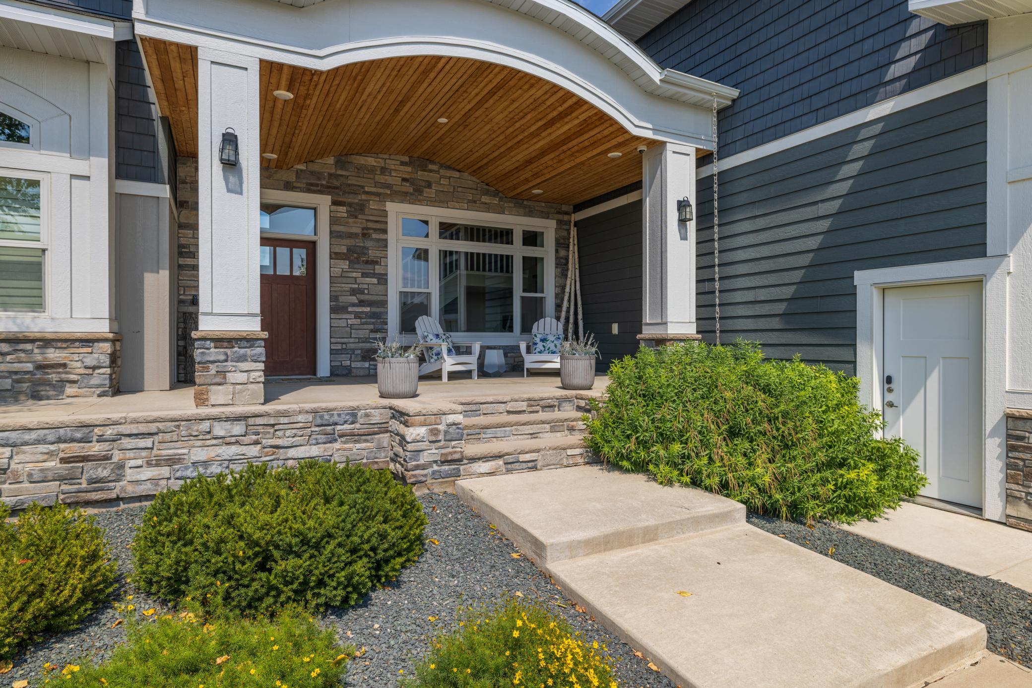 2016 single family home for sale at 3716 6th Street E in West Fargo, ND — 6 bed, 5 bath (photo 3 of 120)