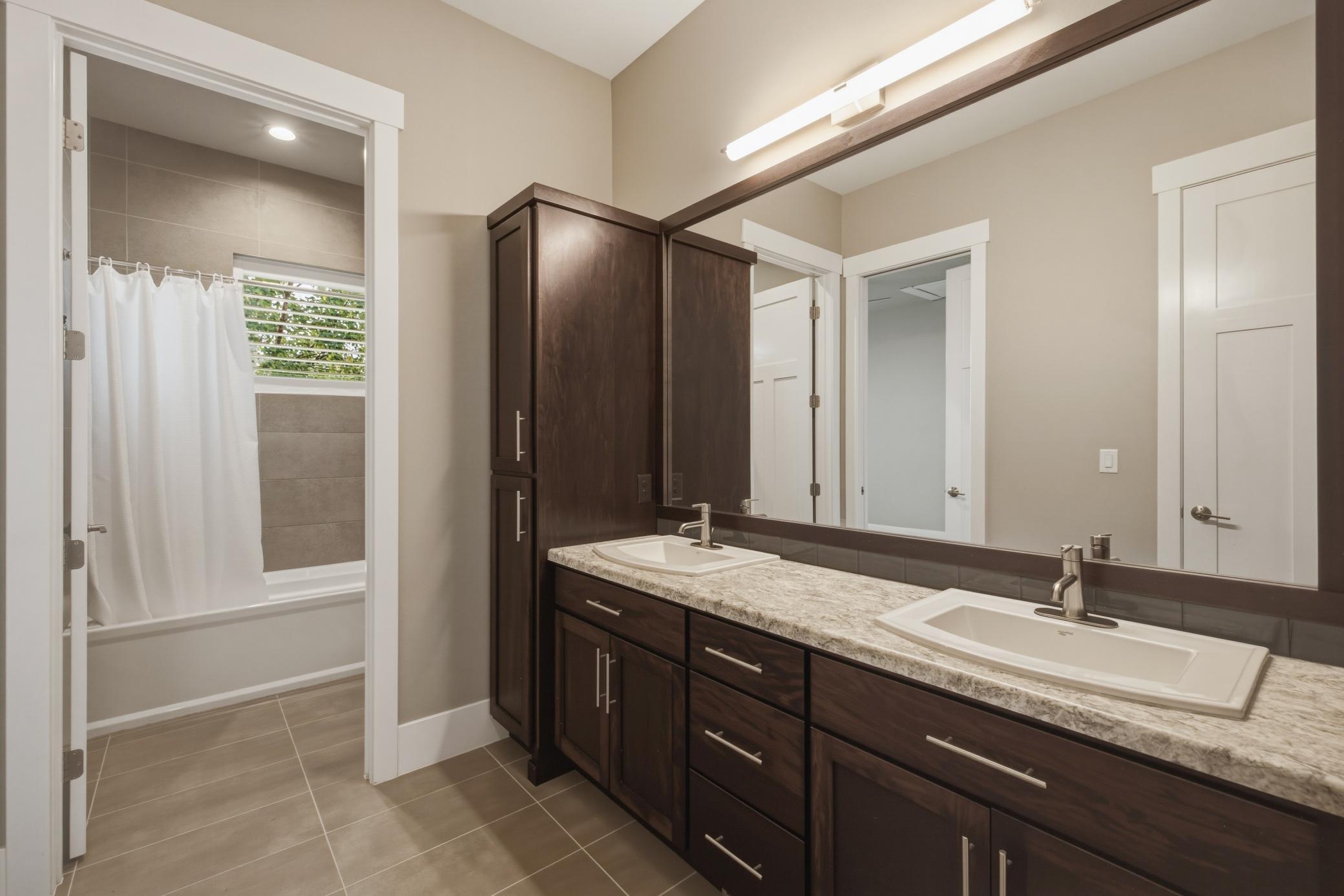 2016 single family home for sale at 3716 6th Street E in West Fargo, ND — 6 bed, 5 bath (photo 35 of 120)