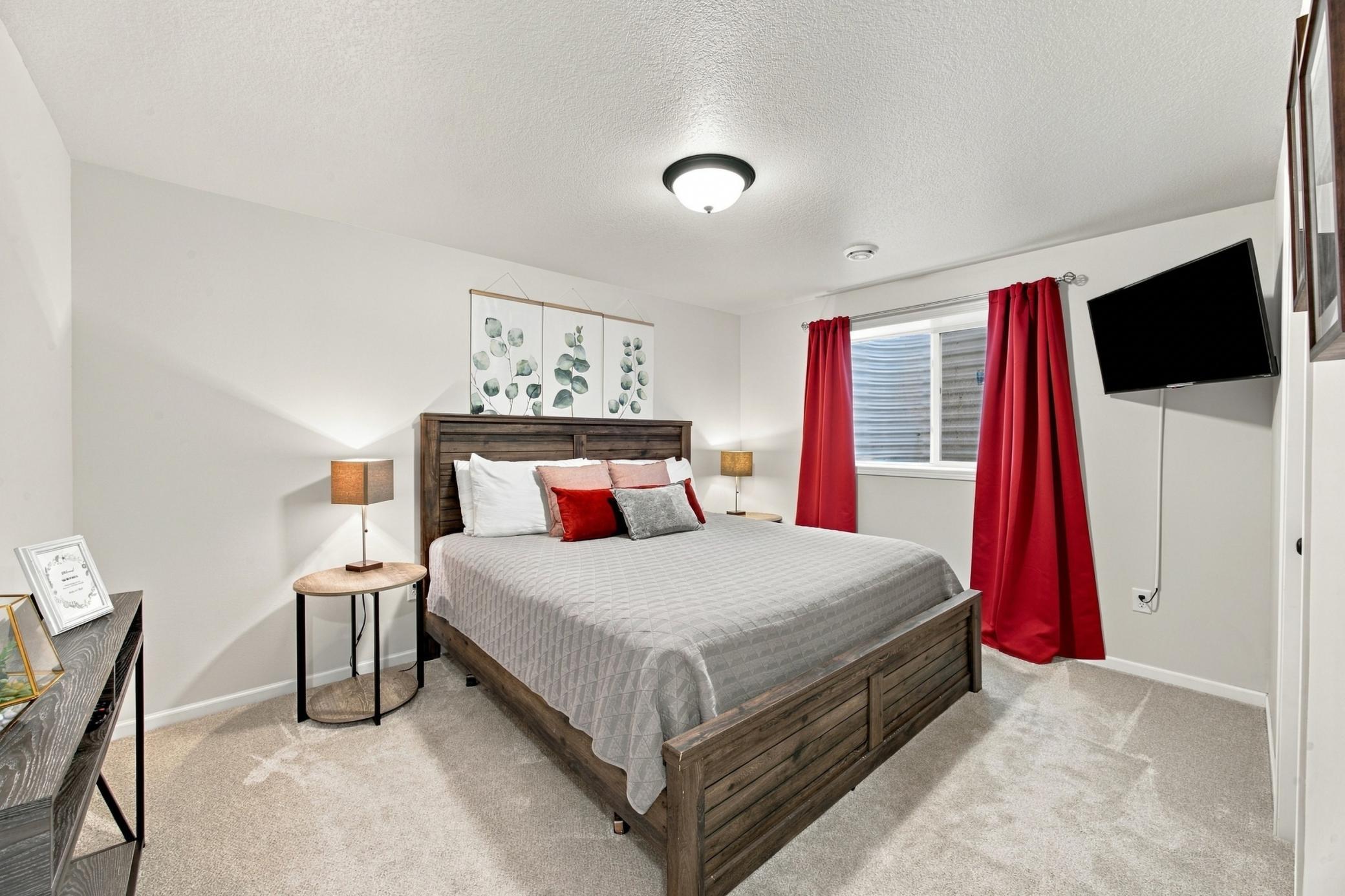 2018 single family home for sale at 5545 8th Street W in West Fargo, ND — 4 bed, 3 bath (photo 27 of 34)