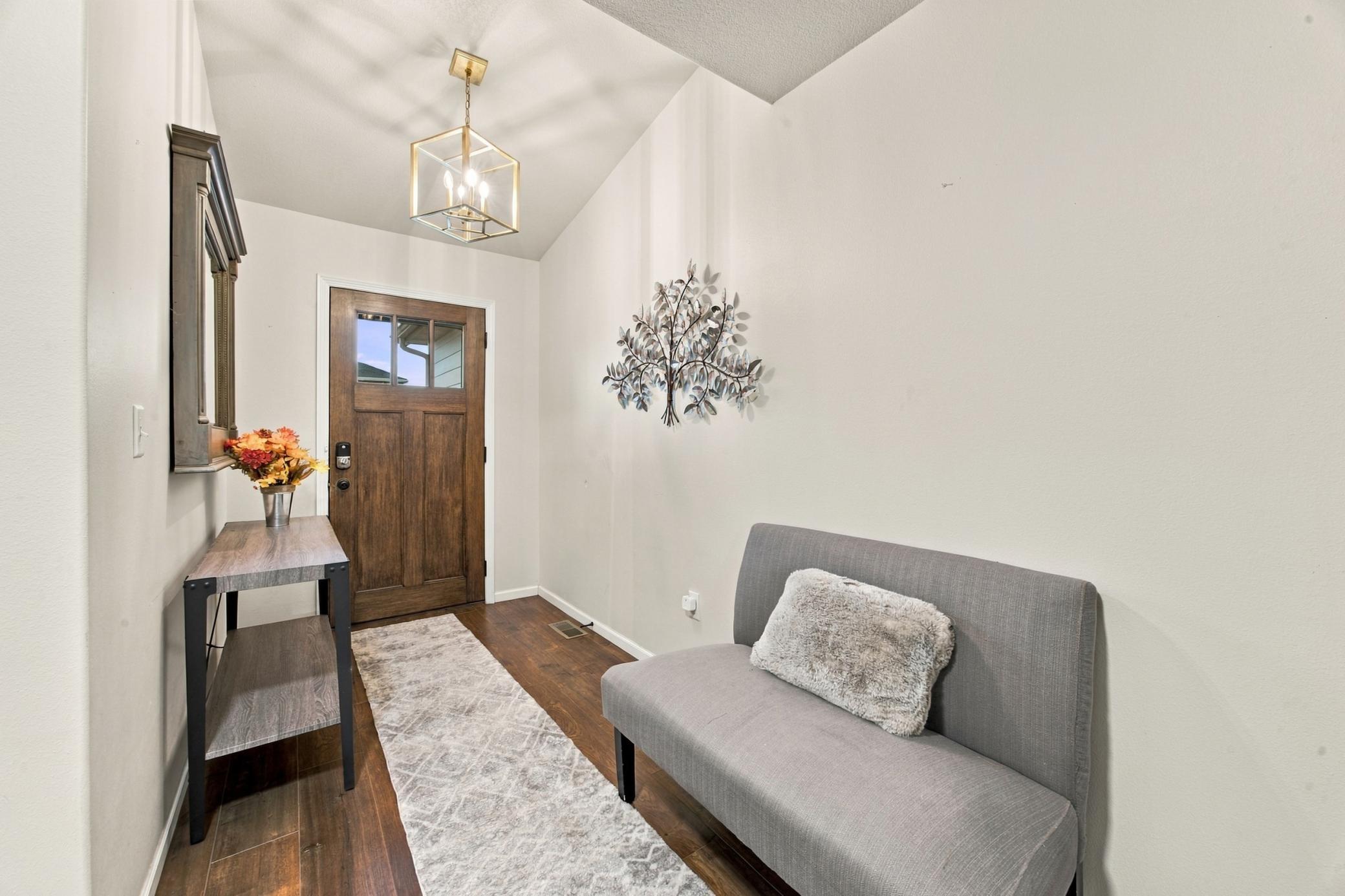 2018 single family home for sale at 5545 8th Street W in West Fargo, ND — 4 bed, 3 bath (photo 6 of 34)
