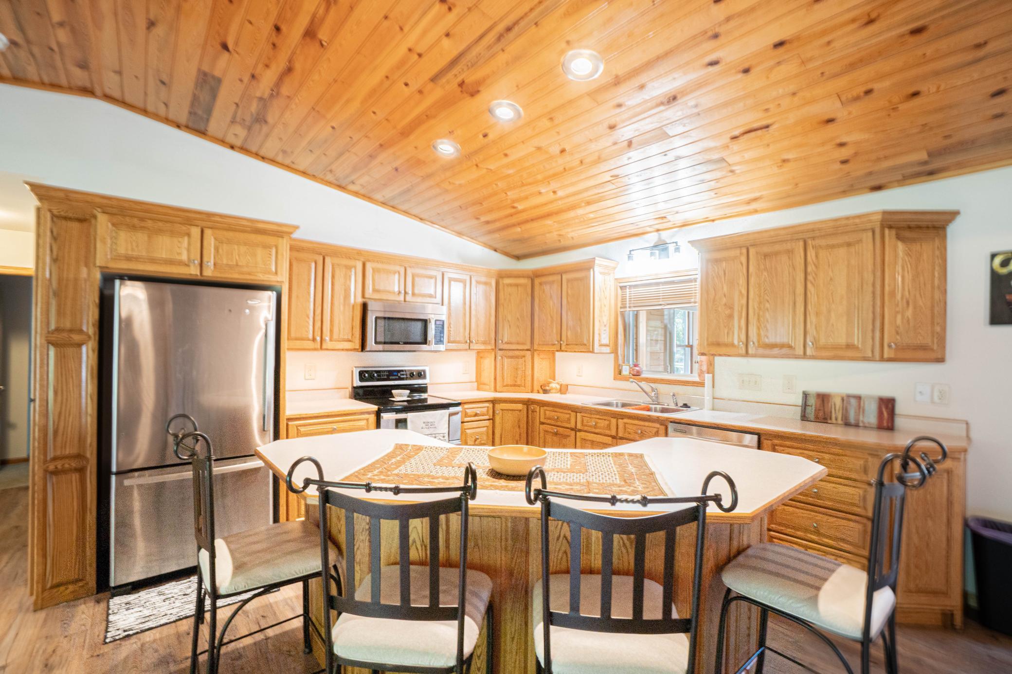 2010 single family home for sale at 424 Walker Avenue S in New York Mills, MN — 3 bed, 2 bath (photo 9 of 32)