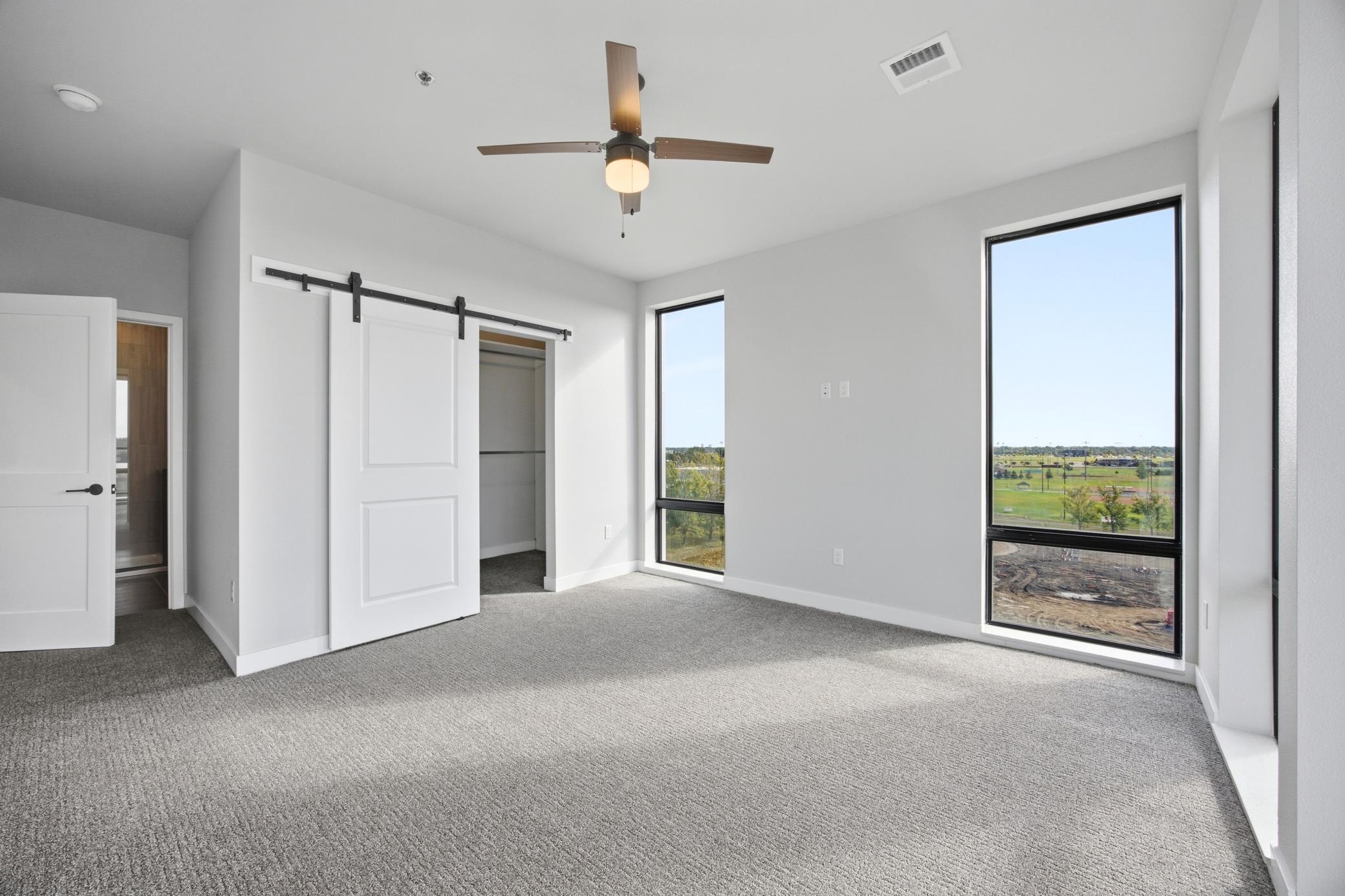 2024 condo for sale at 4470 24th Avenue S, Unit 605 in Fargo, ND — 2 bed, 2 bath (photo 8 of 26)