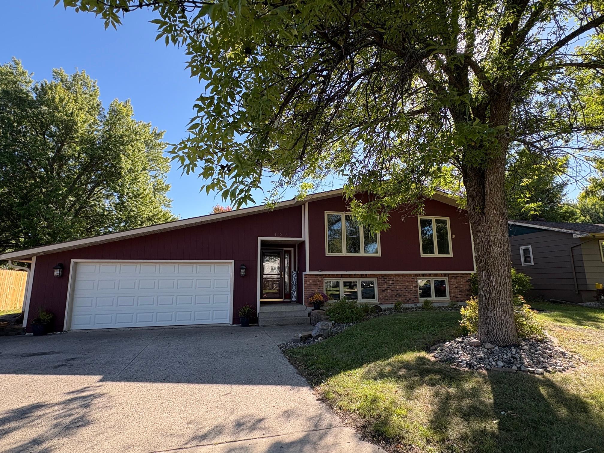 1978 single family home for sale at 507 18th Avenue N in Wahpeton, ND — 4 bed, 2 bath