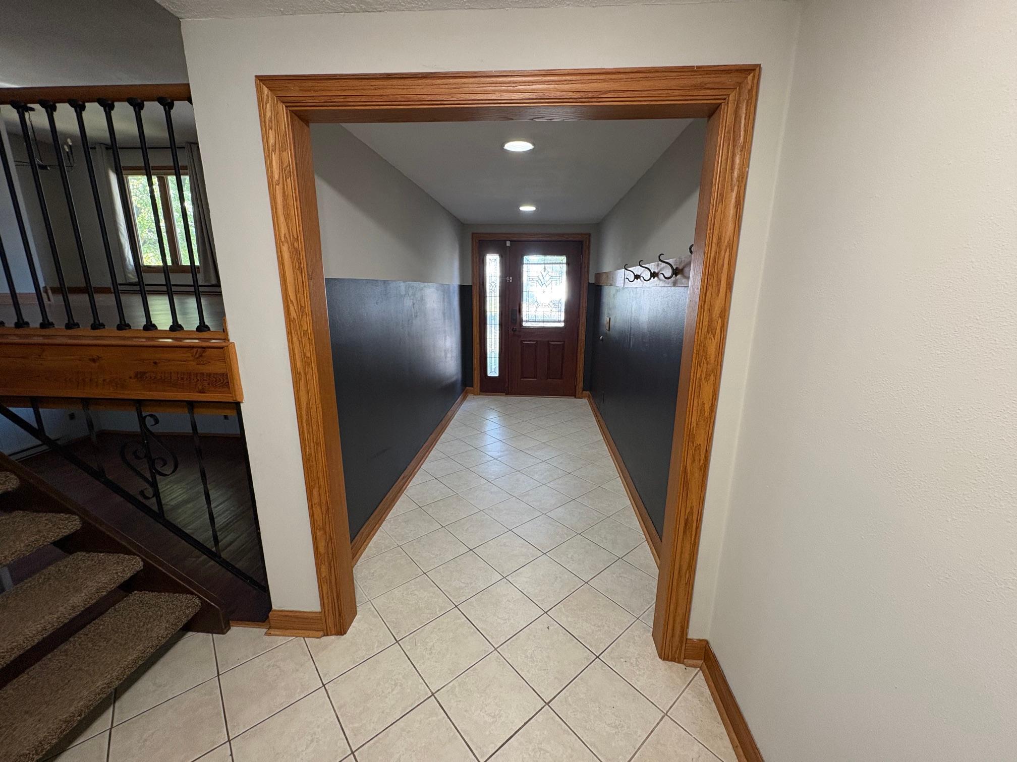 1978 single family home for sale at 507 18th Avenue N in Wahpeton, ND — 4 bed, 2 bath (photo 2 of 41)