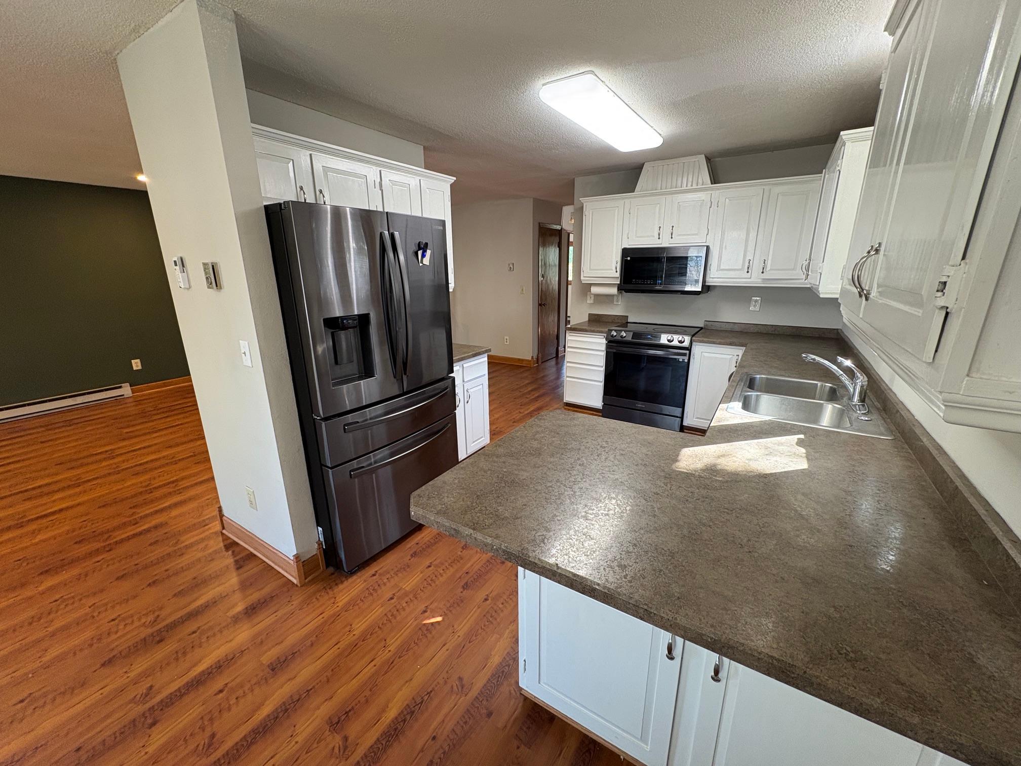 1978 single family home for sale at 507 18th Avenue N in Wahpeton, ND — 4 bed, 2 bath (photo 14 of 41)