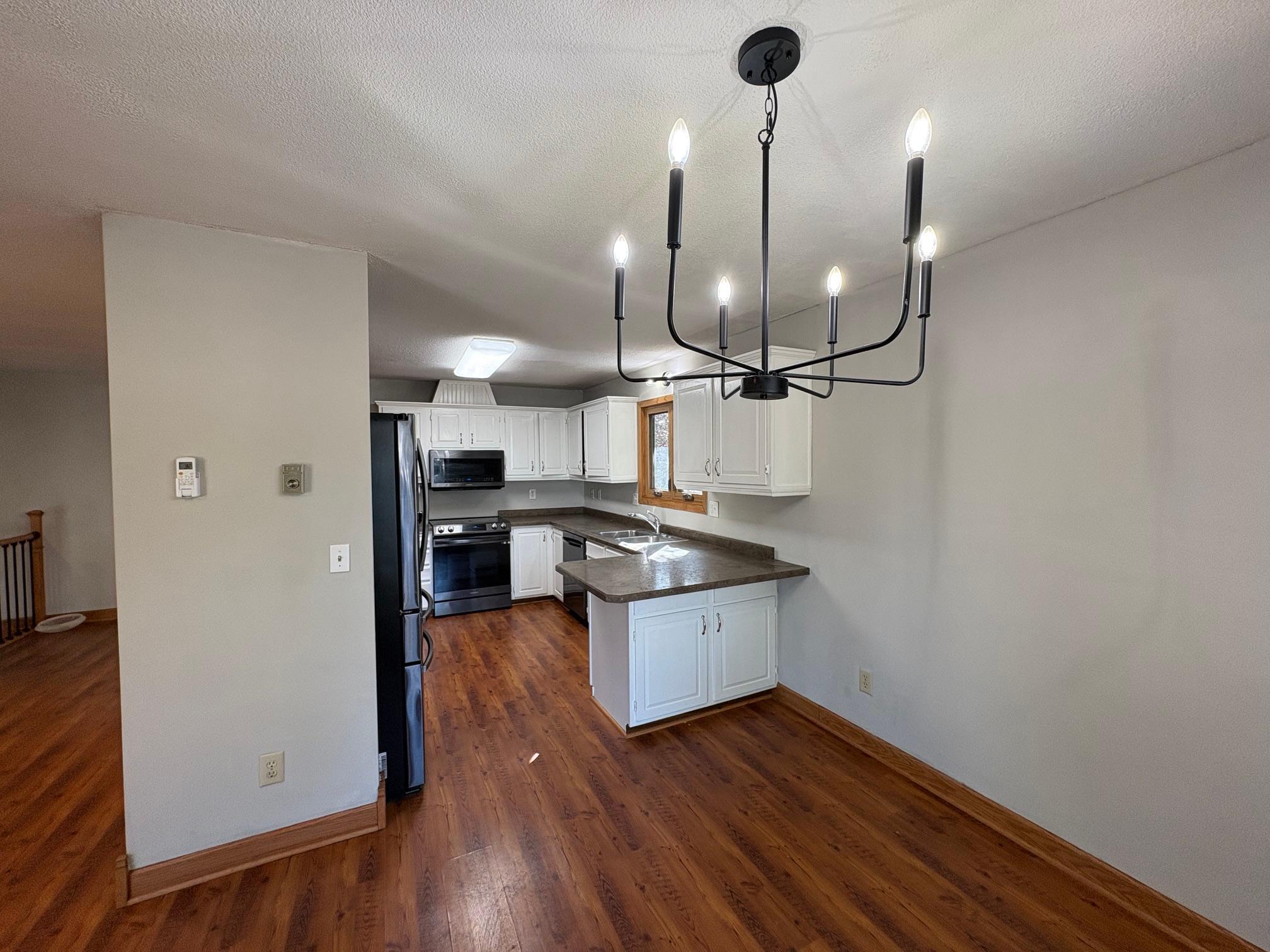 1978 single family home for sale at 507 18th Avenue N in Wahpeton, ND — 4 bed, 2 bath (photo 15 of 41)