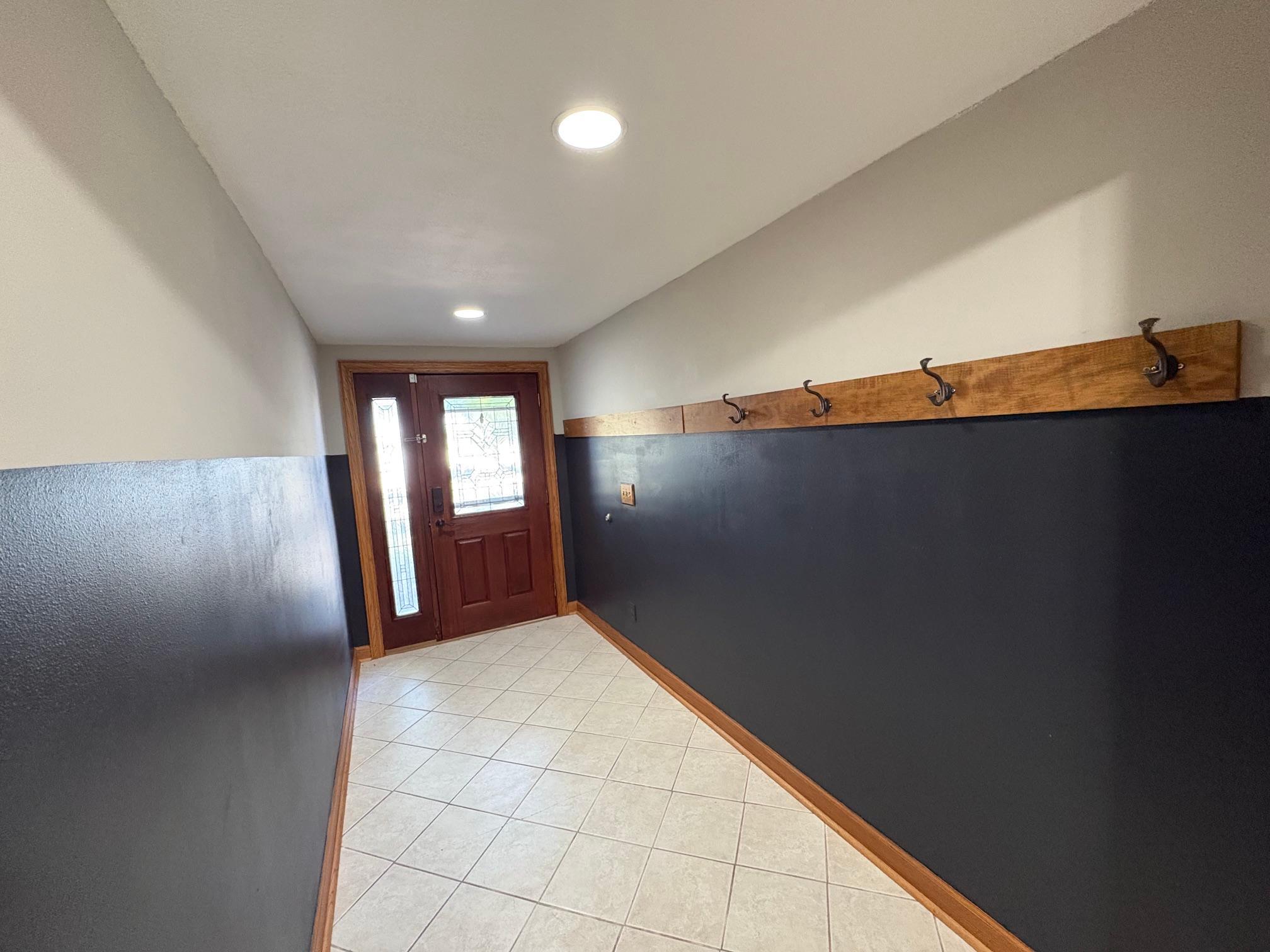 1978 single family home for sale at 507 18th Avenue N in Wahpeton, ND — 4 bed, 2 bath (photo 3 of 41)
