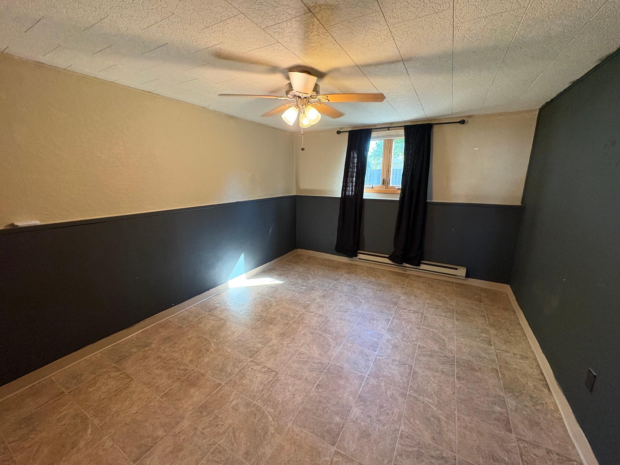 1978 single family home for sale at 507 18th Avenue N in Wahpeton, ND — 4 bed, 2 bath (photo 25 of 41)