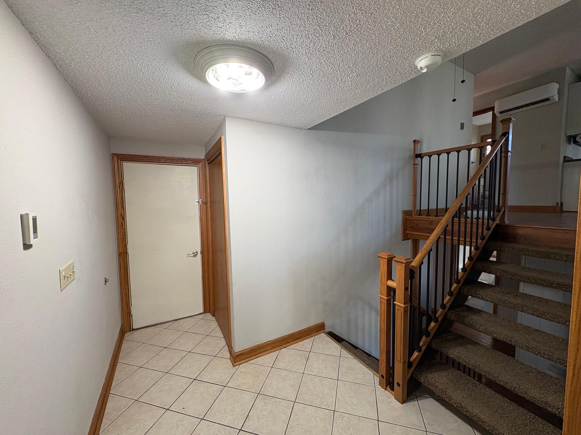 1978 single family home for sale at 507 18th Avenue N in Wahpeton, ND — 4 bed, 2 bath (photo 4 of 41)