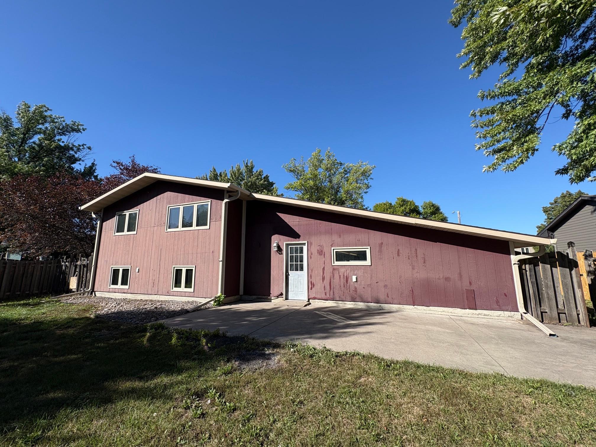 1978 single family home for sale at 507 18th Avenue N in Wahpeton, ND — 4 bed, 2 bath (photo 41 of 41)