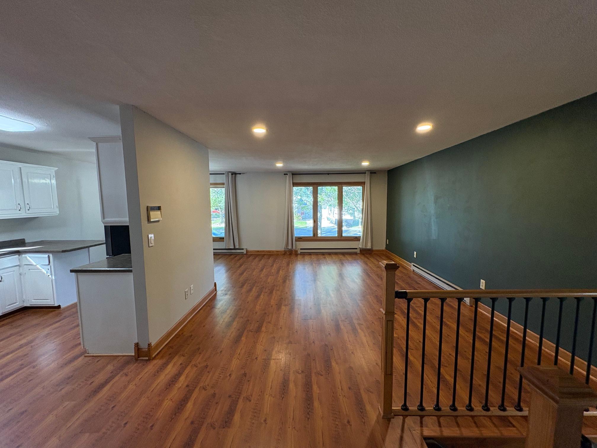1978 single family home for sale at 507 18th Avenue N in Wahpeton, ND — 4 bed, 2 bath (photo 6 of 41)