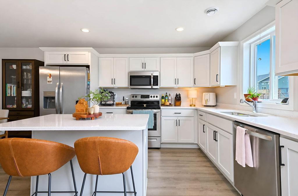 2023 single family home for sale at 1235 Rachel Drive W in West Fargo, ND — 3 bed, 3 bath (photo 12 of 39)