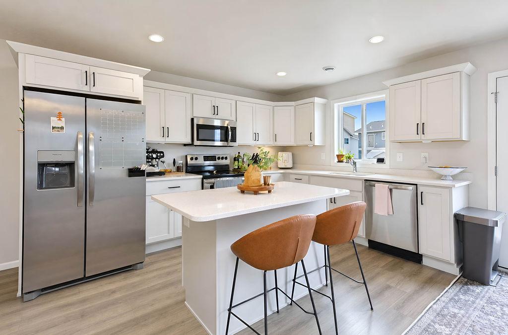 2023 single family home for sale at 1235 Rachel Drive W in West Fargo, ND — 3 bed, 3 bath (photo 16 of 39)