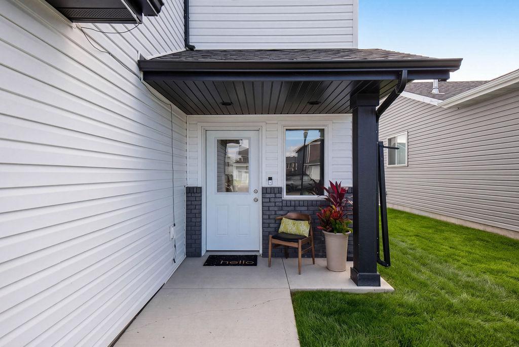2023 single family home for sale at 1235 Rachel Drive W in West Fargo, ND — 3 bed, 3 bath (photo 3 of 39)
