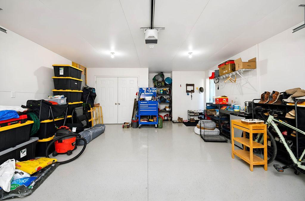2023 single family home for sale at 1235 Rachel Drive W in West Fargo, ND — 3 bed, 3 bath (photo 38 of 39)