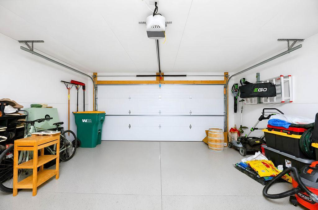 2023 single family home for sale at 1235 Rachel Drive W in West Fargo, ND — 3 bed, 3 bath (photo 39 of 39)