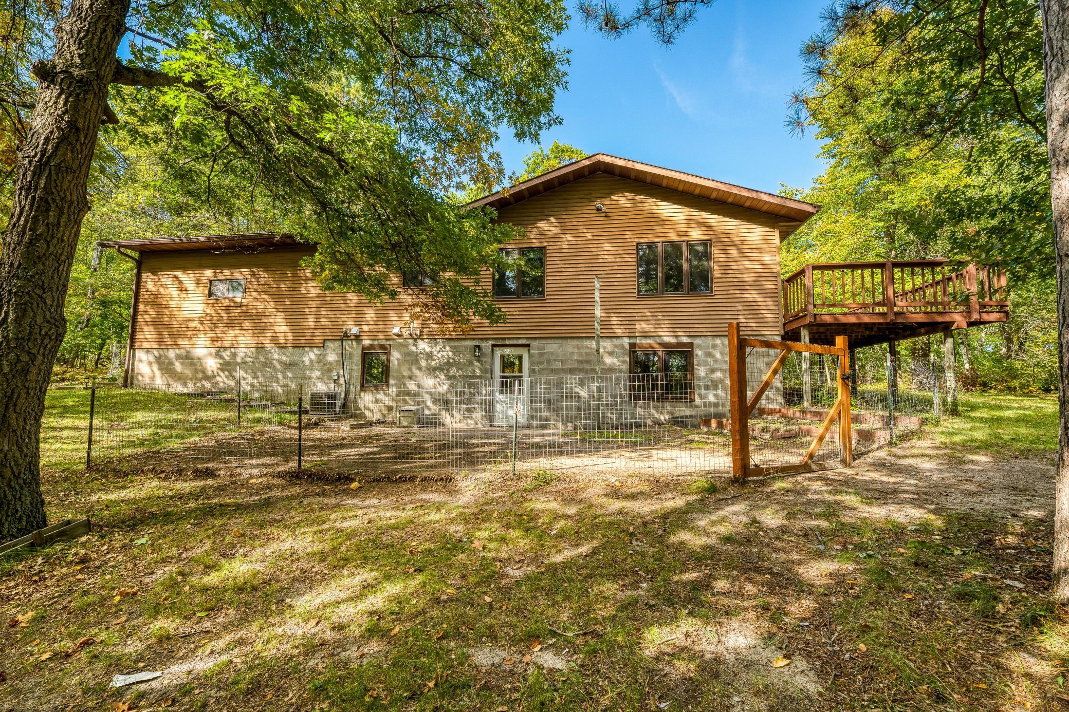 1993 single family home for sale at 5150 Sherman Drive NE in Bemidji, MN — 4 bed, 3 bath (photo 30 of 49)