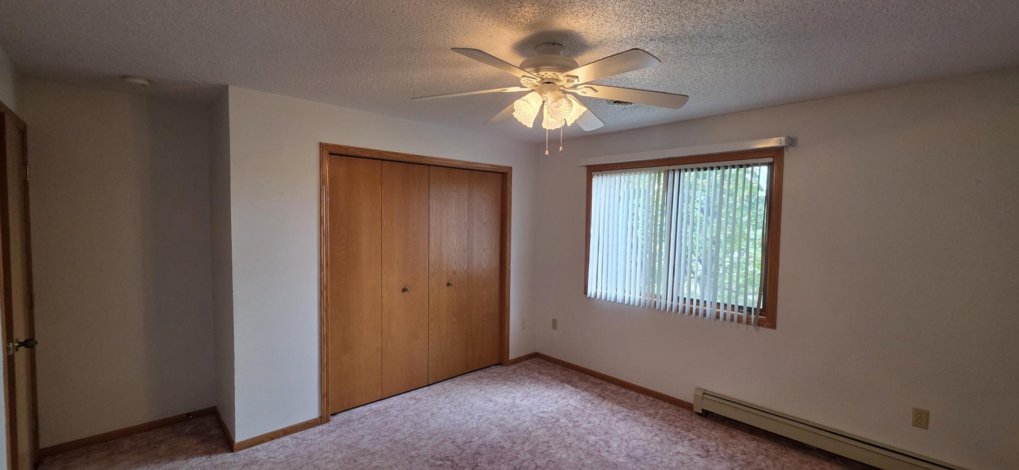 1994 home for sale at 215 3rd Avenue NE in Valley City, ND — 2 bed, 1 bath (photo 20 of 30)