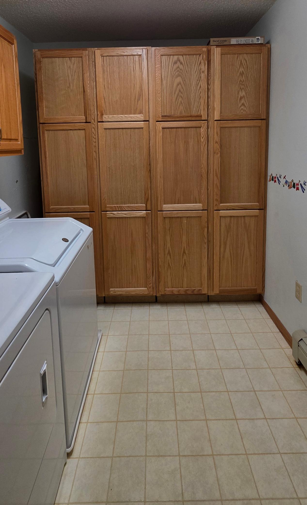 1994 home for sale at 215 3rd Avenue NE in Valley City, ND — 2 bed, 1 bath (photo 27 of 30)