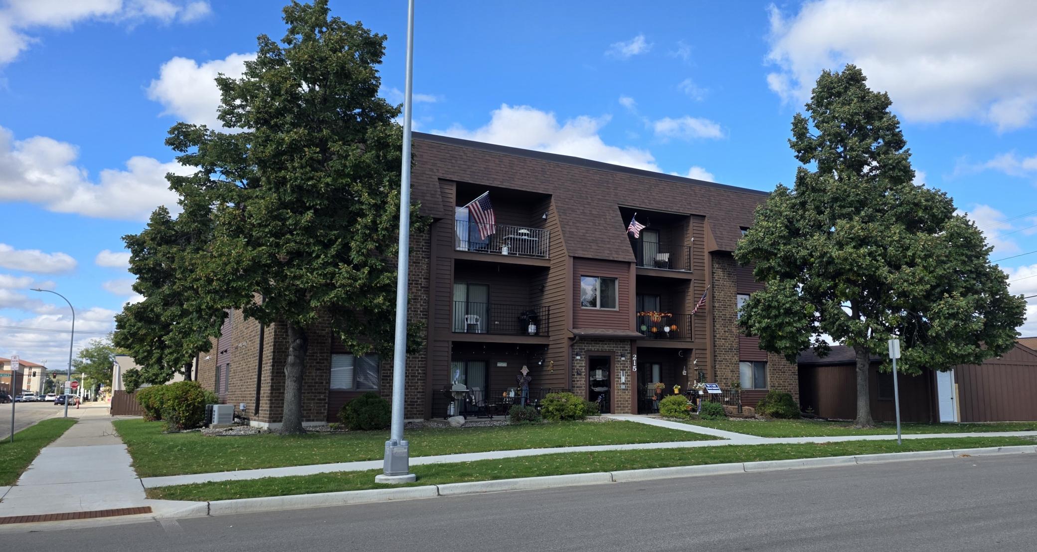 1994 home for sale at 215 3rd Avenue NE in Valley City, ND — 2 bed, 1 bath (photo 30 of 30)