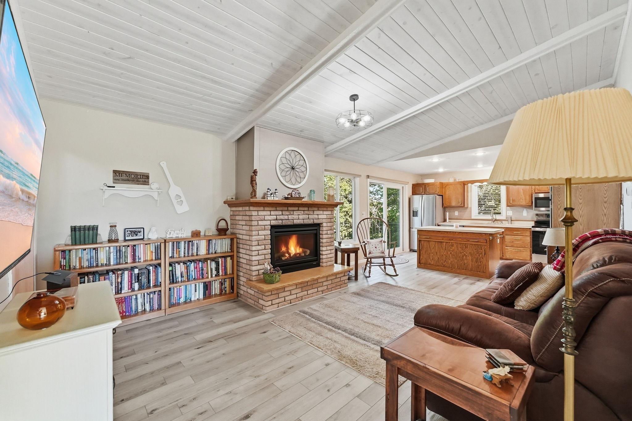1978 single family home for sale at 4366 Country Shores SW in Alexandria, MN — 4 bed, 3 bath (photo 12 of 49)