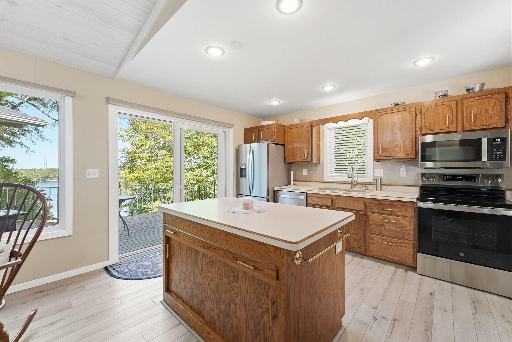 1978 single family home for sale at 4366 Country Shores SW in Alexandria, MN — 4 bed, 3 bath (photo 10 of 49)