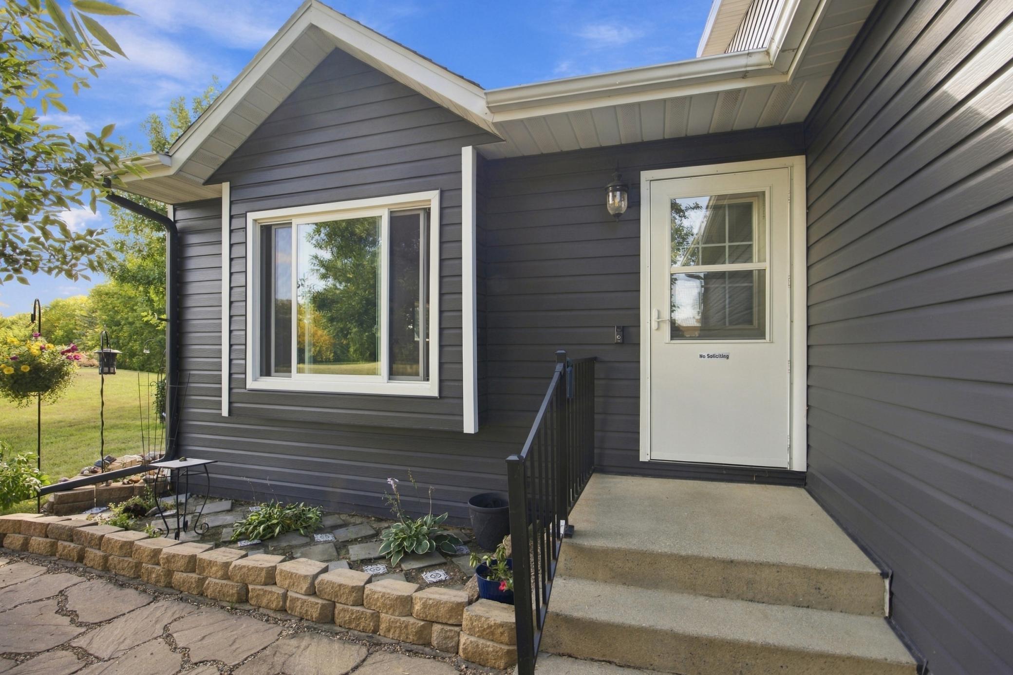 3723 10th Street N, Fargo, ND