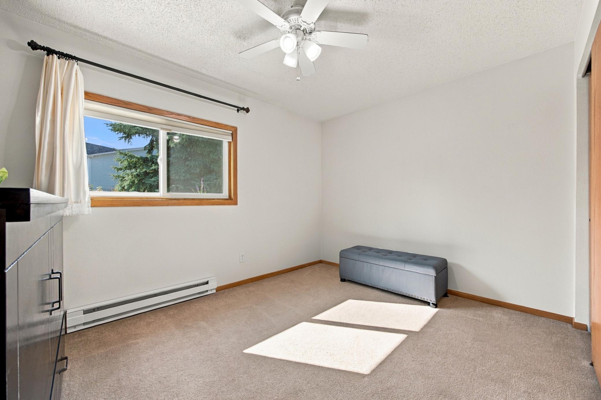 1991 single family home for sale at 3723 10th Street N in Fargo, ND — 4 bed, 2 bath (photo 20 of 30)