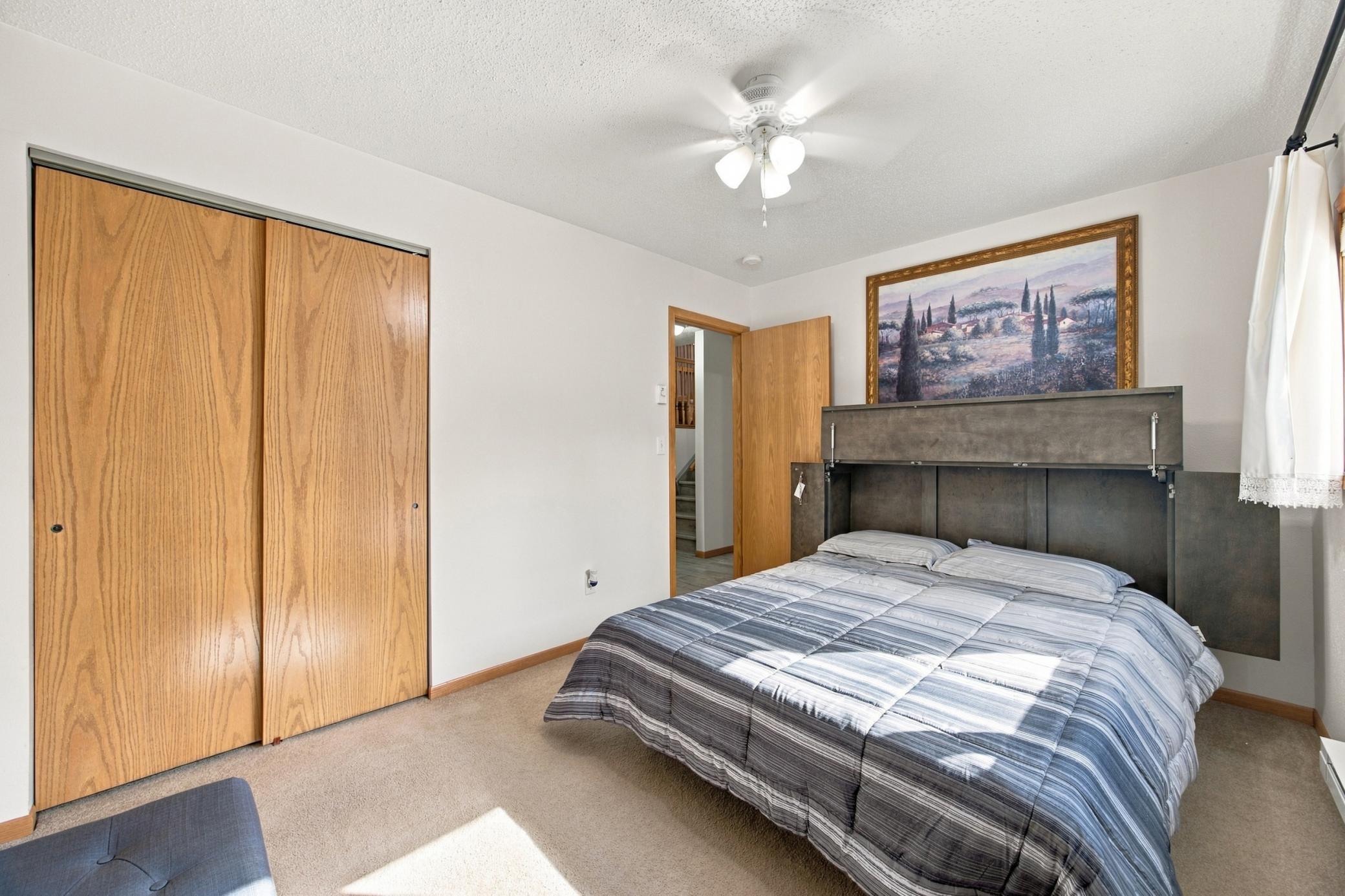 1991 single family home for sale at 3723 10th Street N in Fargo, ND — 4 bed, 2 bath (photo 21 of 30)