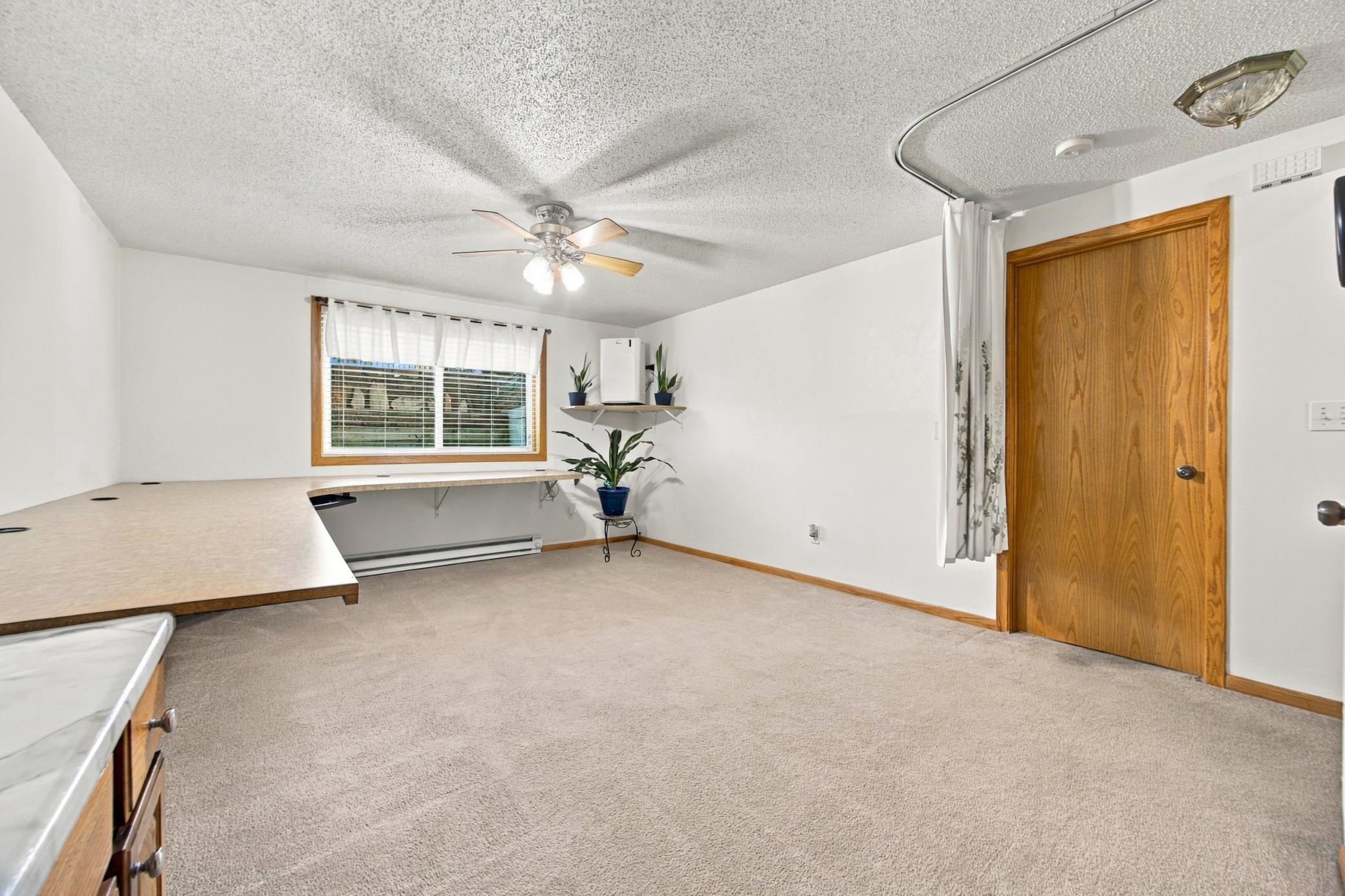 1991 single family home for sale at 3723 10th Street N in Fargo, ND — 4 bed, 2 bath (photo 23 of 30)