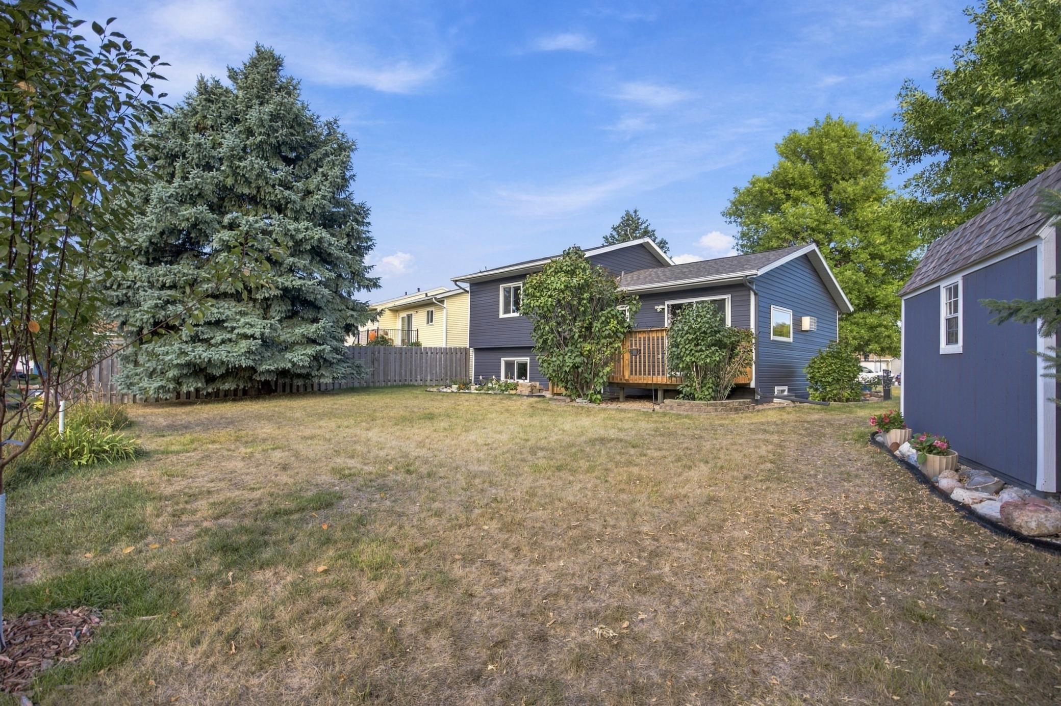 1991 single family home for sale at 3723 10th Street N in Fargo, ND — 4 bed, 2 bath (photo 28 of 30)