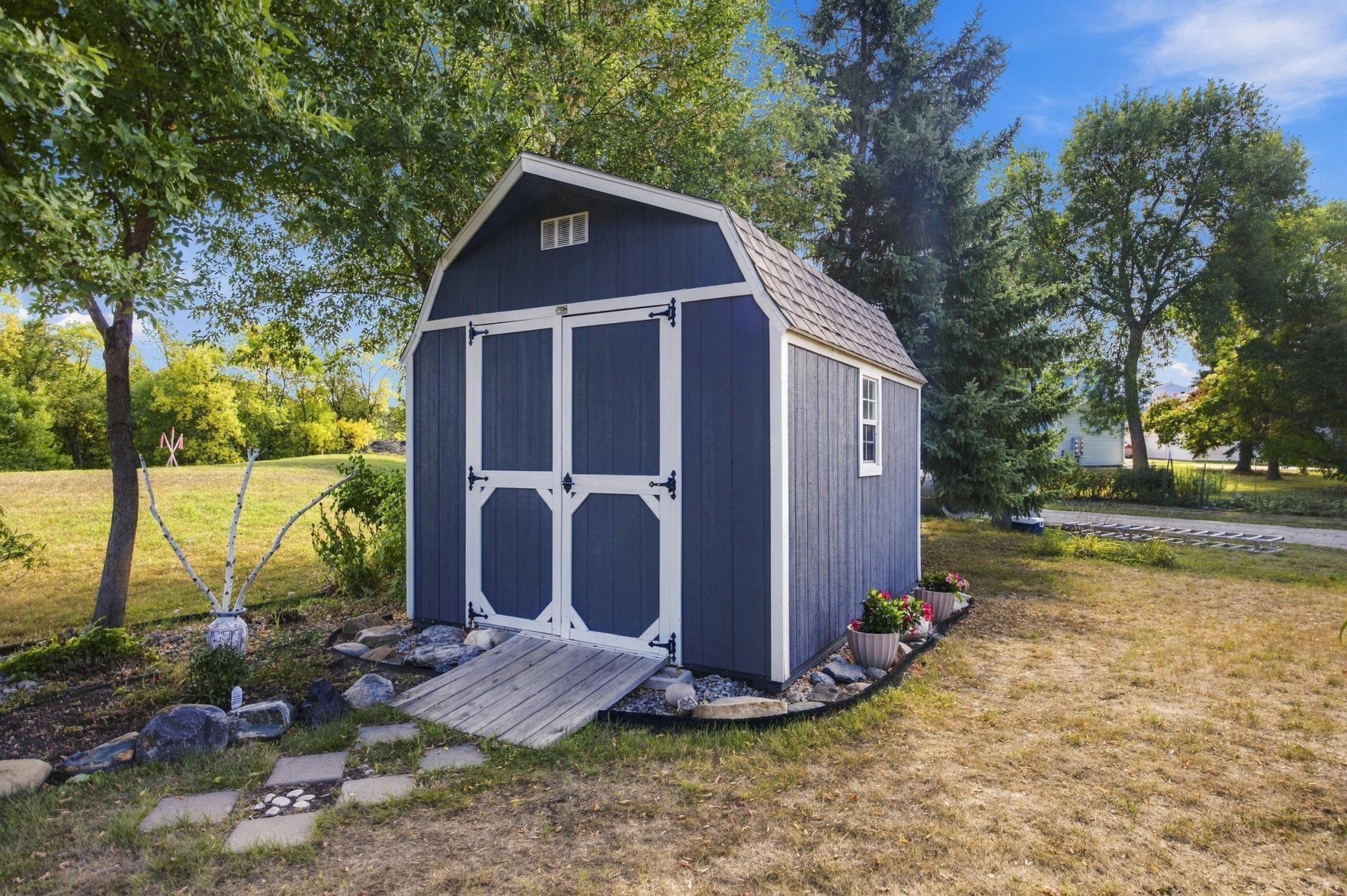1991 single family home for sale at 3723 10th Street N in Fargo, ND — 4 bed, 2 bath (photo 30 of 30)