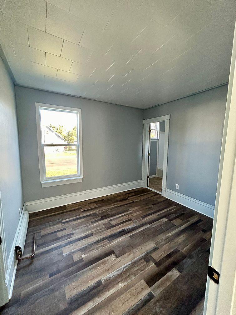 1926 home for sale at 230 11th Street N in Breckenridge, MN — 7 bed, 4 bath (photo 12 of 31)