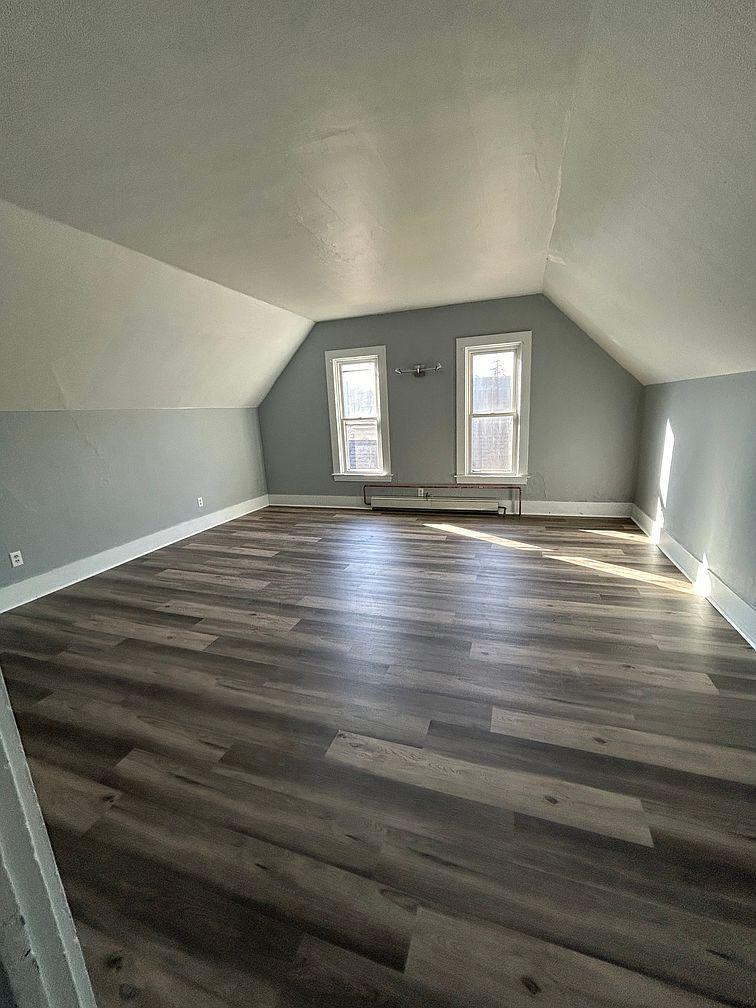 1926 home for sale at 230 11th Street N in Breckenridge, MN — 7 bed, 4 bath (photo 8 of 31)
