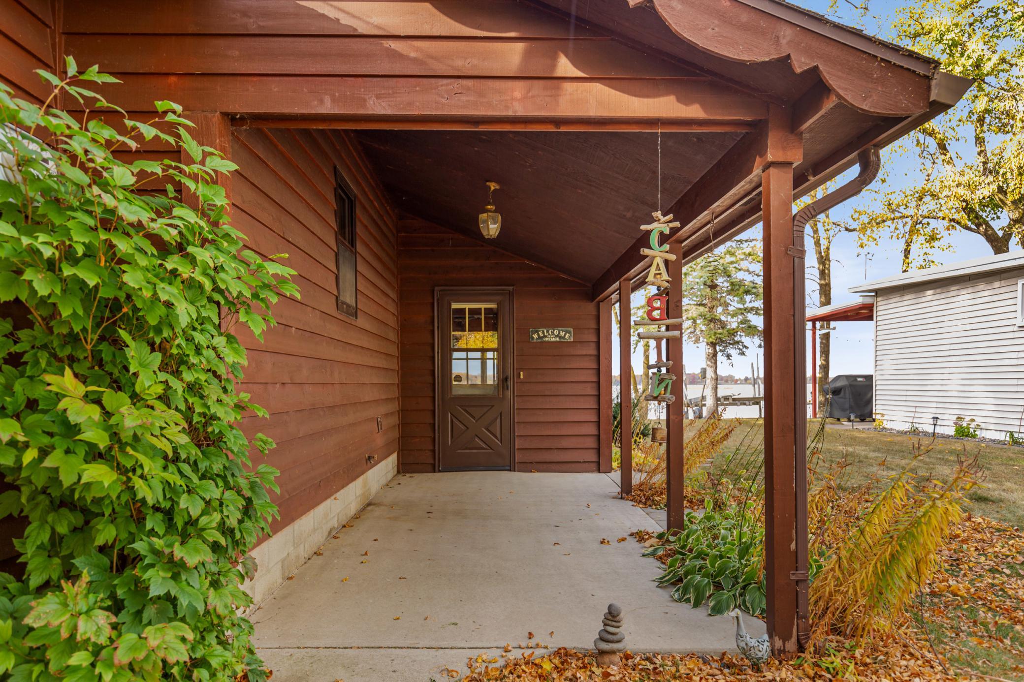 1978 single family home for sale at 14220 Globstad Beach Road in Lake Park, MN — 3 bed, 2 bath (photo 3 of 43)