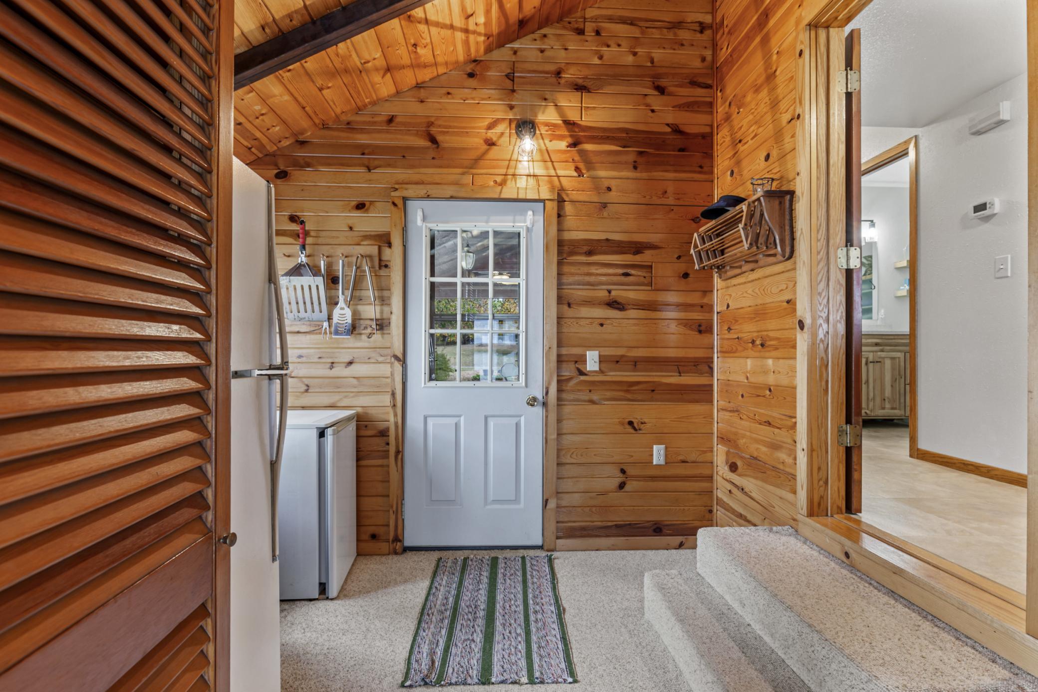 1978 single family home for sale at 14220 Globstad Beach Road in Lake Park, MN — 3 bed, 2 bath (photo 4 of 43)