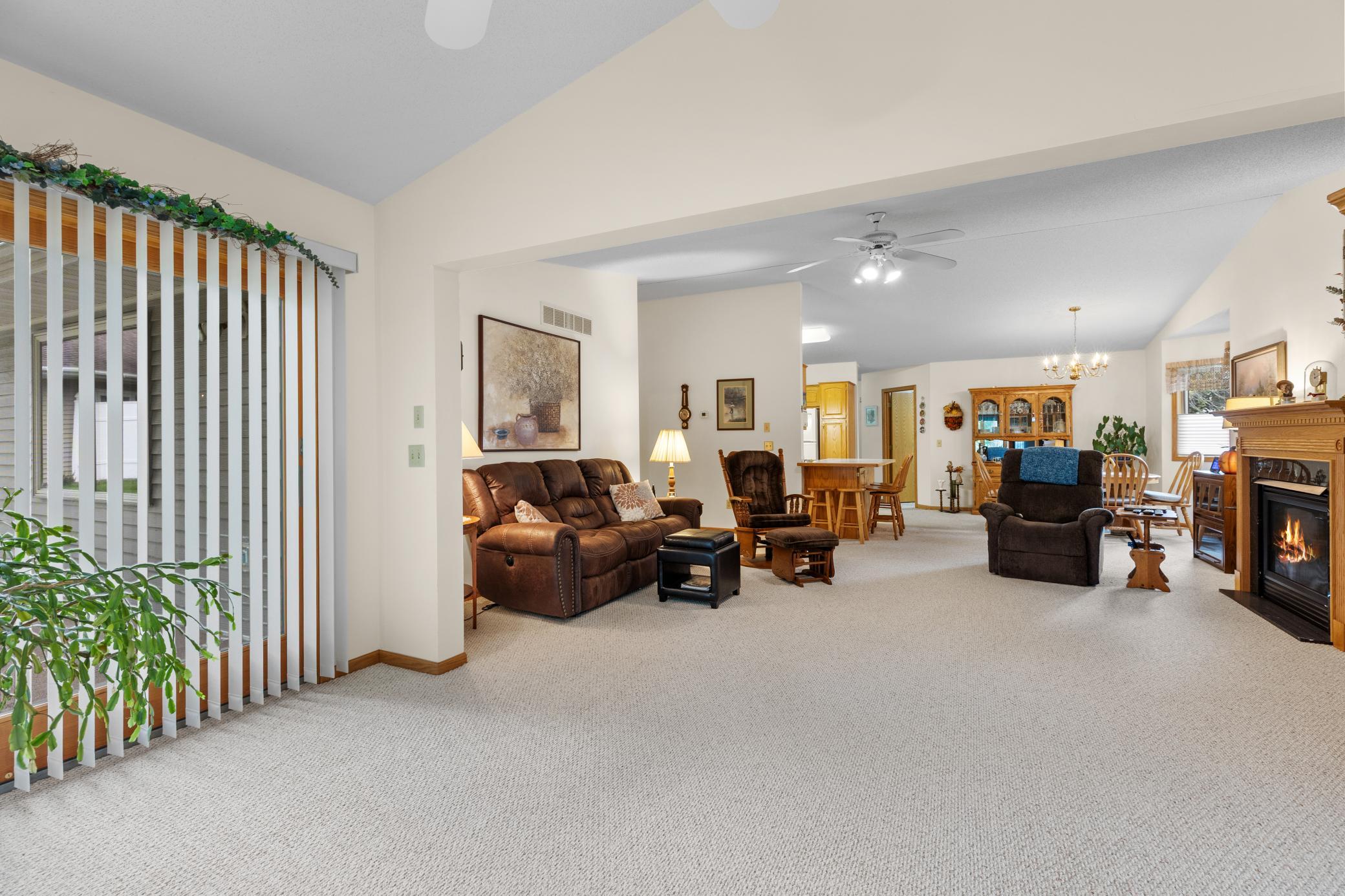 1996 single family home for sale at 2404 Woodridge Lane in Brainerd, MN — 3 bed, 2 bath (photo 11 of 25)