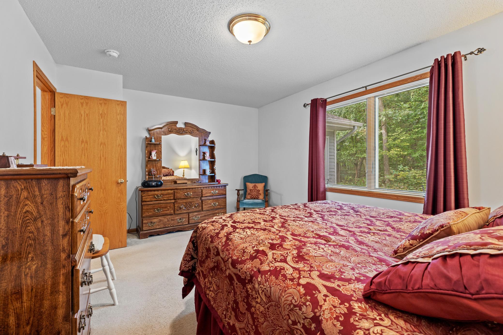1996 single family home for sale at 2404 Woodridge Lane in Brainerd, MN — 3 bed, 2 bath (photo 15 of 25)