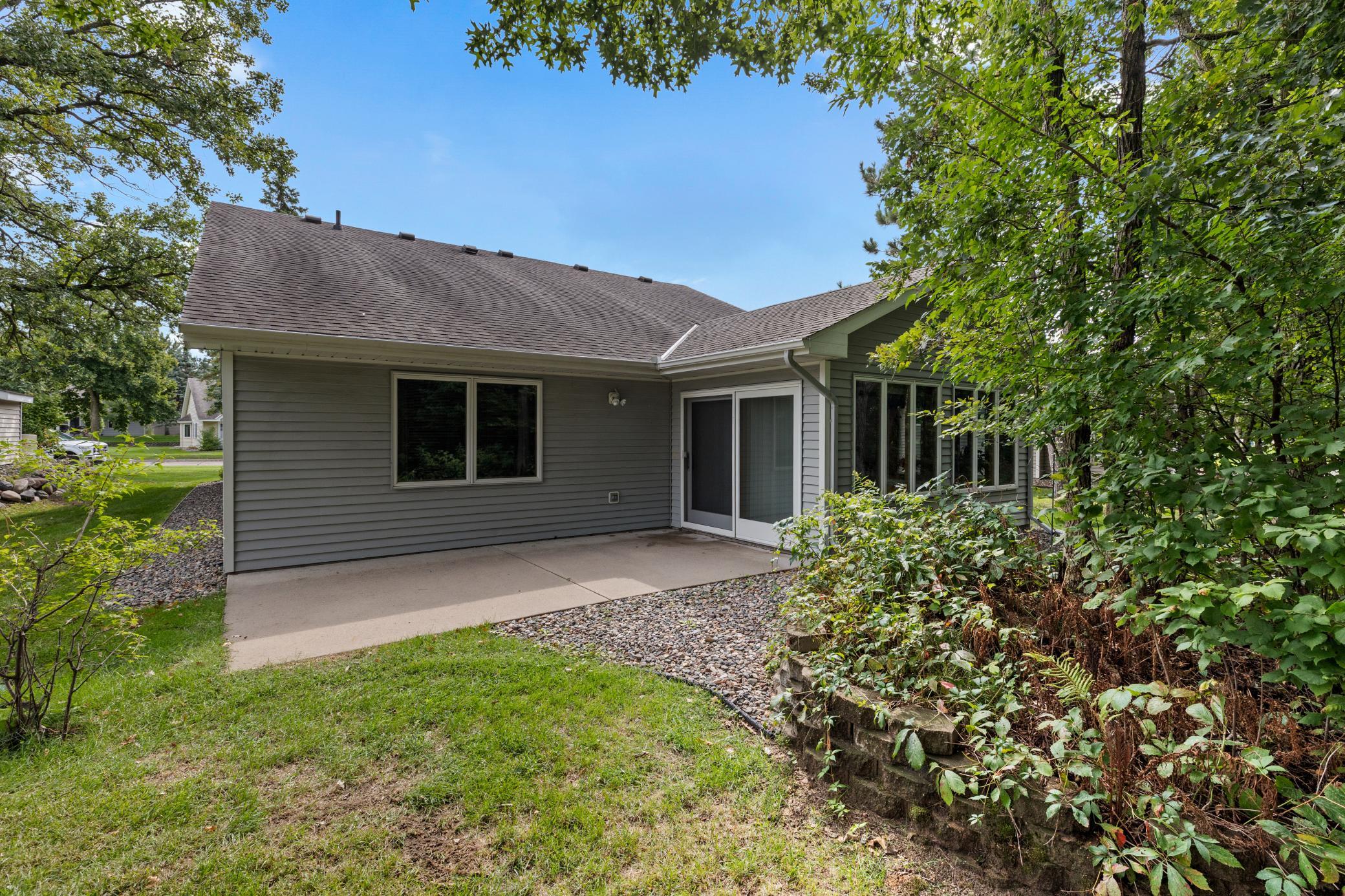 1996 single family home for sale at 2404 Woodridge Lane in Brainerd, MN — 3 bed, 2 bath (photo 22 of 25)