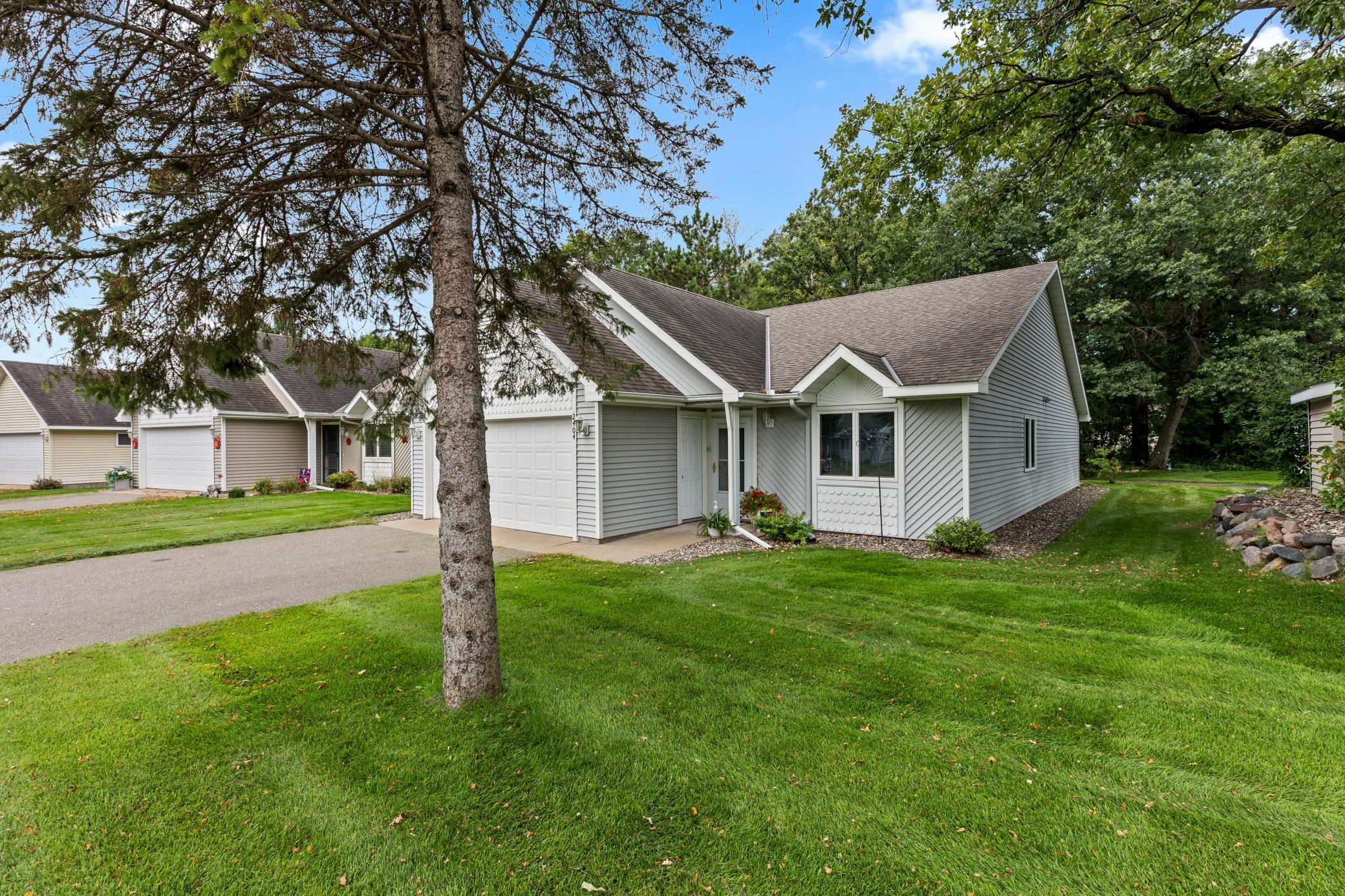 1996 single family home for sale at 2404 Woodridge Lane in Brainerd, MN — 3 bed, 2 bath (photo 25 of 25)