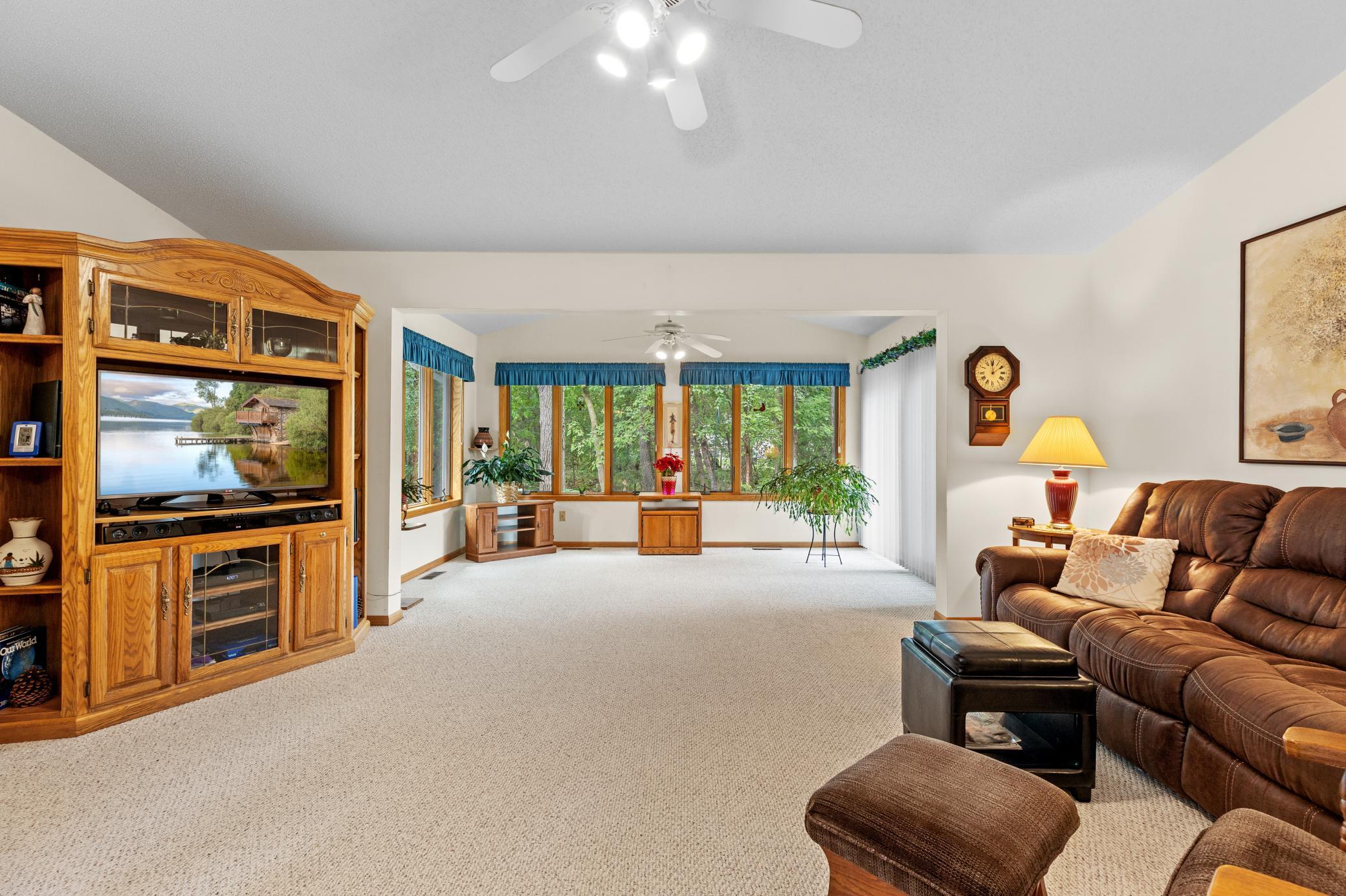 1996 single family home for sale at 2404 Woodridge Lane in Brainerd, MN — 3 bed, 2 bath (photo 8 of 25)