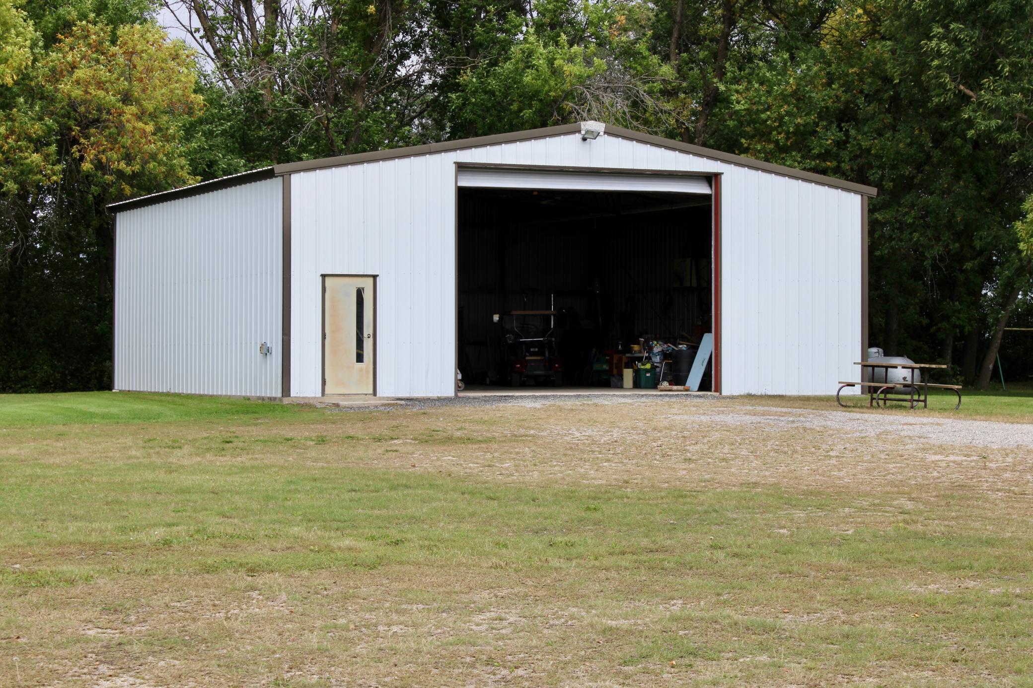 1930 single family home for sale at 18121 120th Avenue NE in Thief River Falls, MN — 3 bed, 1 bath (photo 4 of 41)