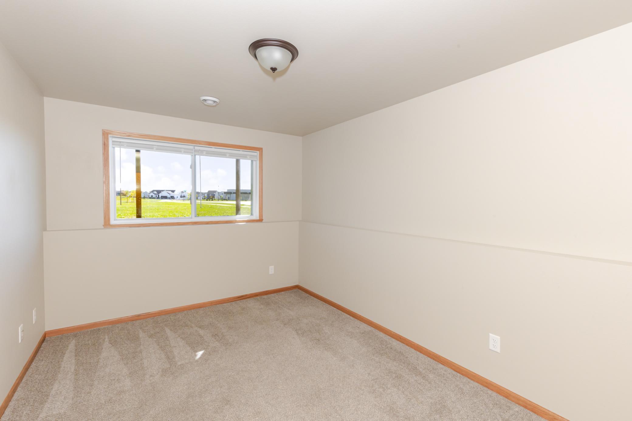 2020 single family home for sale at 3299 Maple Leaf Loop S in Fargo, ND — 3 bed, 2 bath (photo 29 of 44)