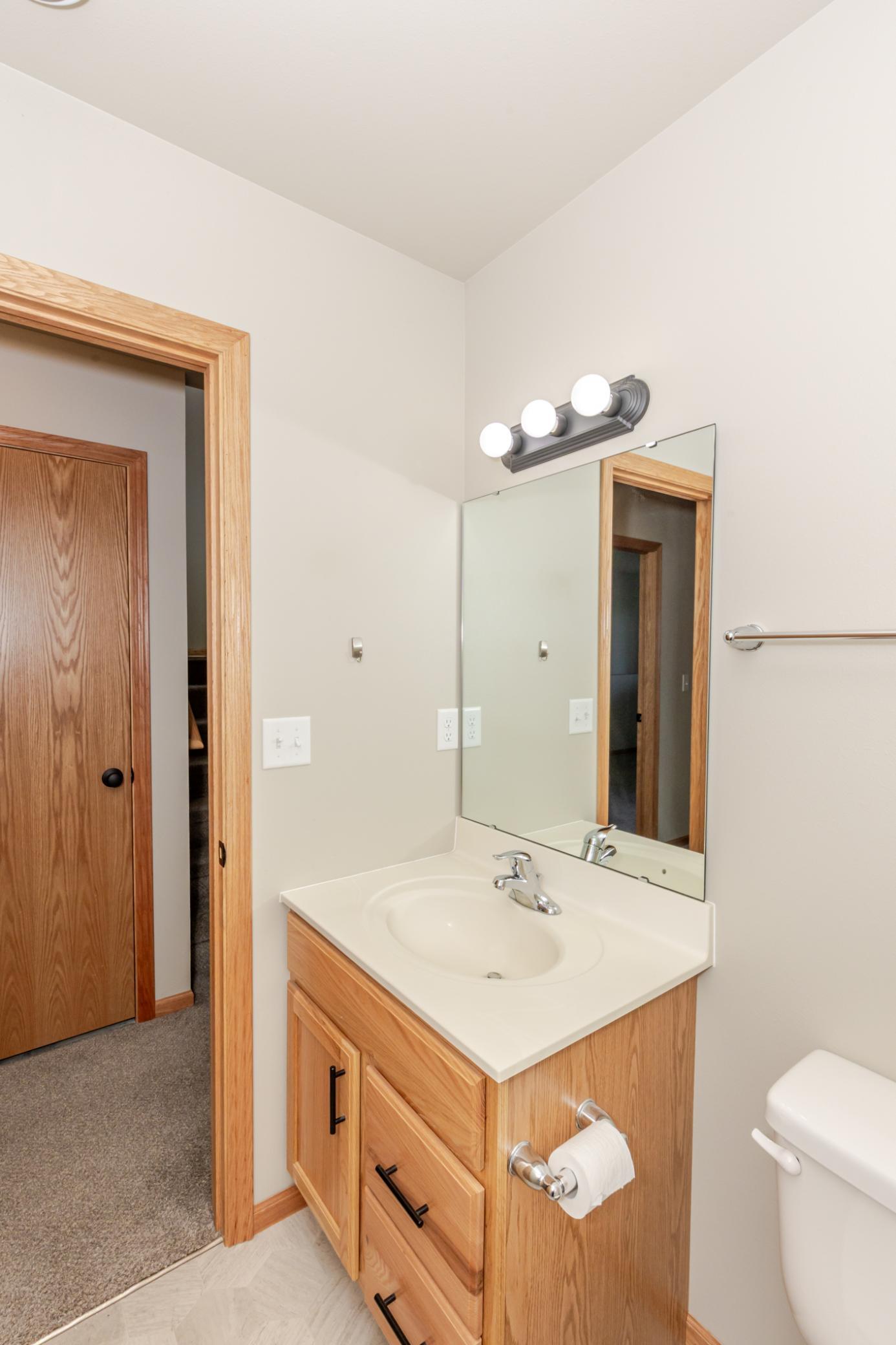 2020 single family home for sale at 3299 Maple Leaf Loop S in Fargo, ND — 3 bed, 2 bath (photo 36 of 44)