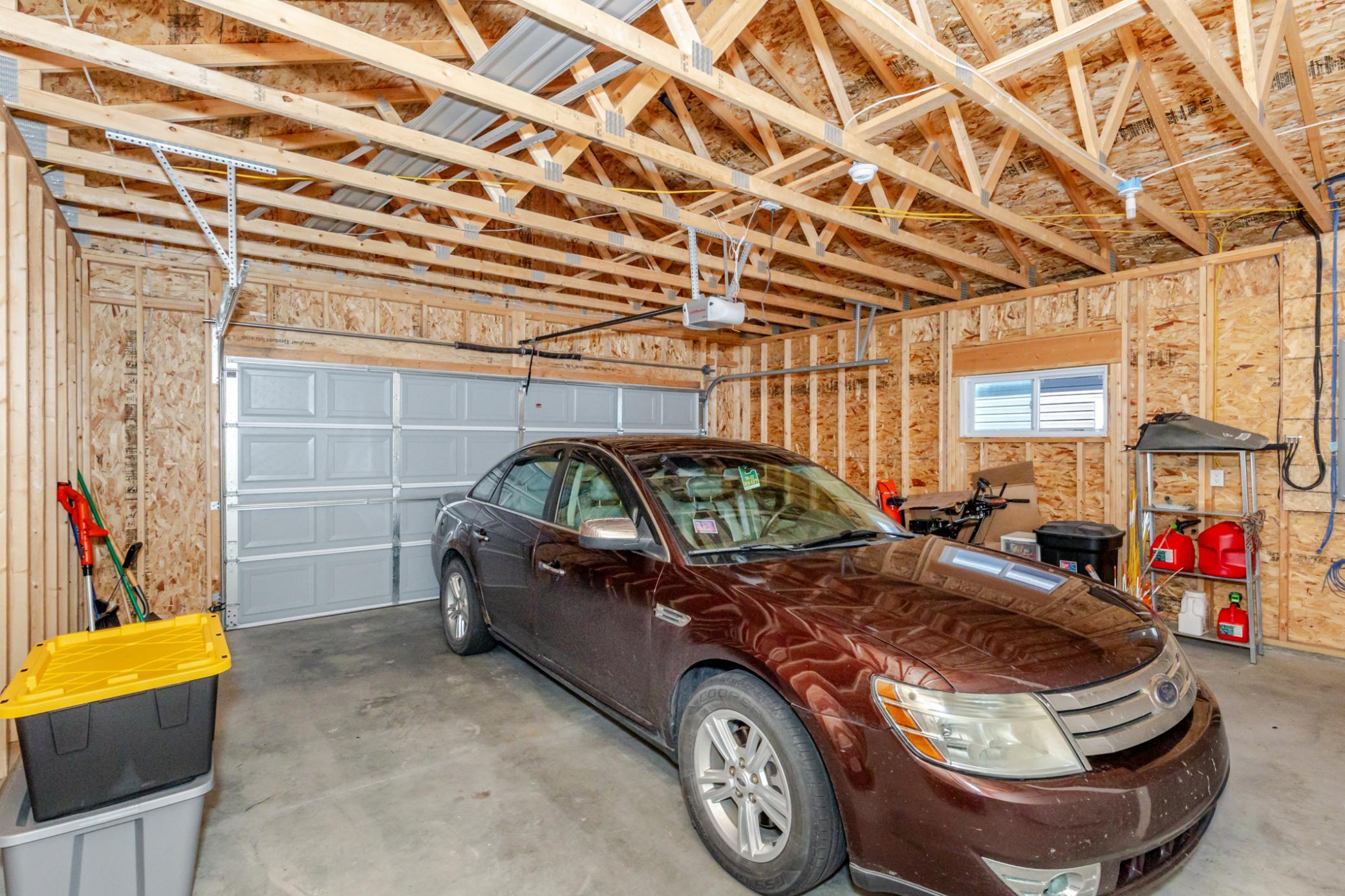 2020 single family home for sale at 3299 Maple Leaf Loop S in Fargo, ND — 3 bed, 2 bath (photo 37 of 44)