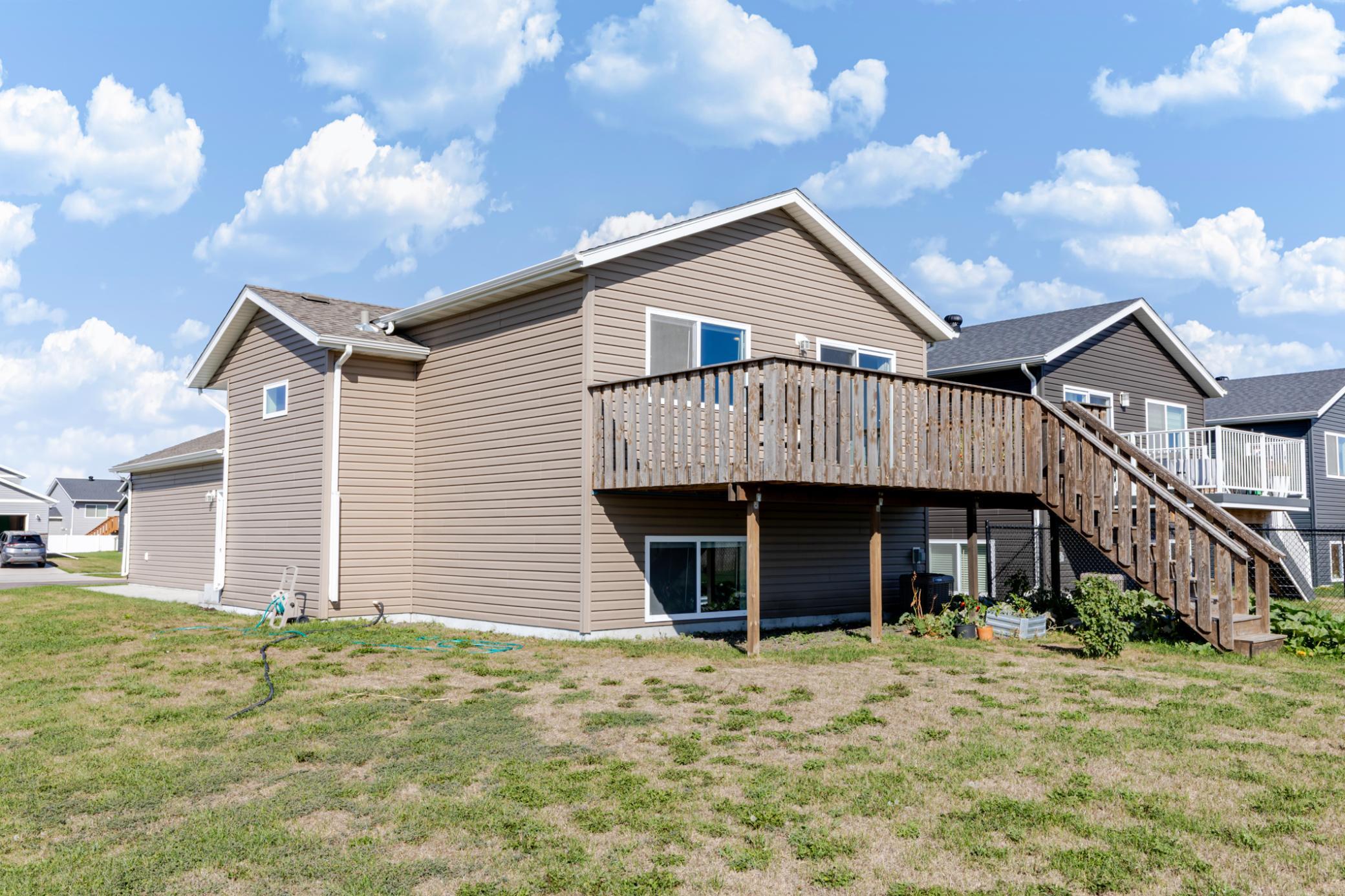 2020 single family home for sale at 3299 Maple Leaf Loop S in Fargo, ND — 3 bed, 2 bath (photo 40 of 44)