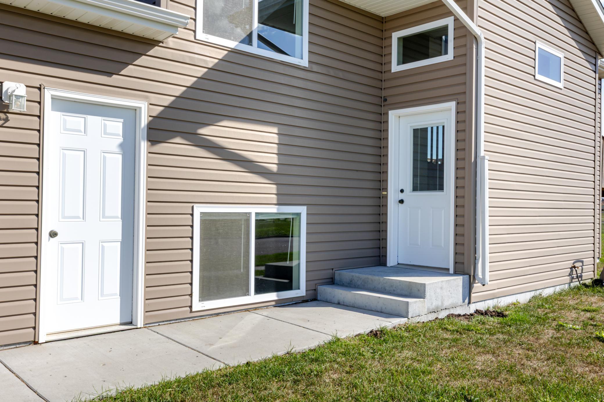 2020 single family home for sale at 3299 Maple Leaf Loop S in Fargo, ND — 3 bed, 2 bath (photo 7 of 44)