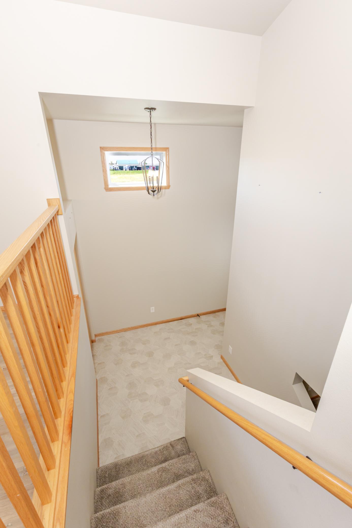 2020 single family home for sale at 3299 Maple Leaf Loop S in Fargo, ND — 3 bed, 2 bath (photo 9 of 44)