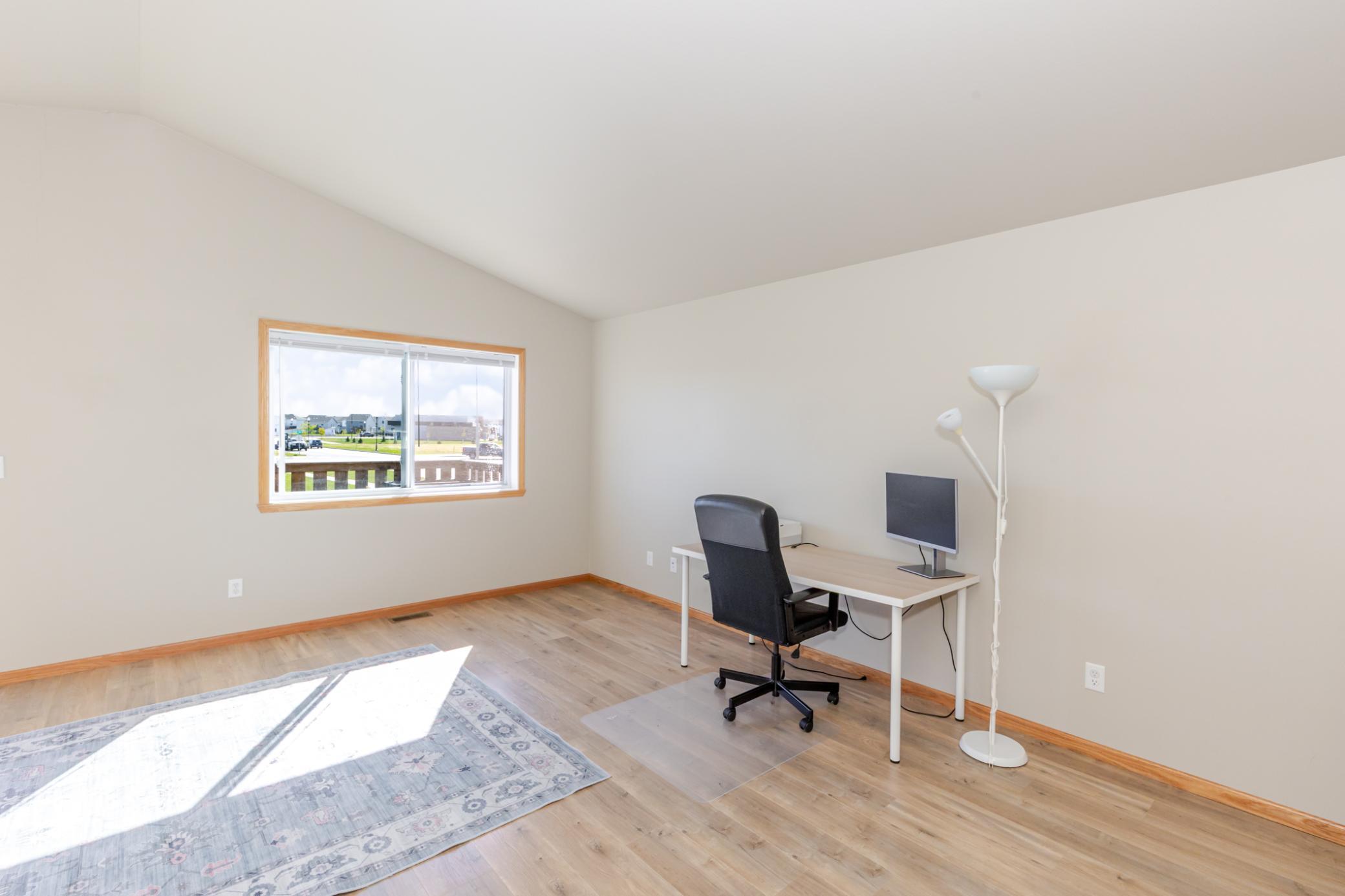 2020 single family home for sale at 3299 Maple Leaf Loop S in Fargo, ND — 3 bed, 2 bath (photo 10 of 44)